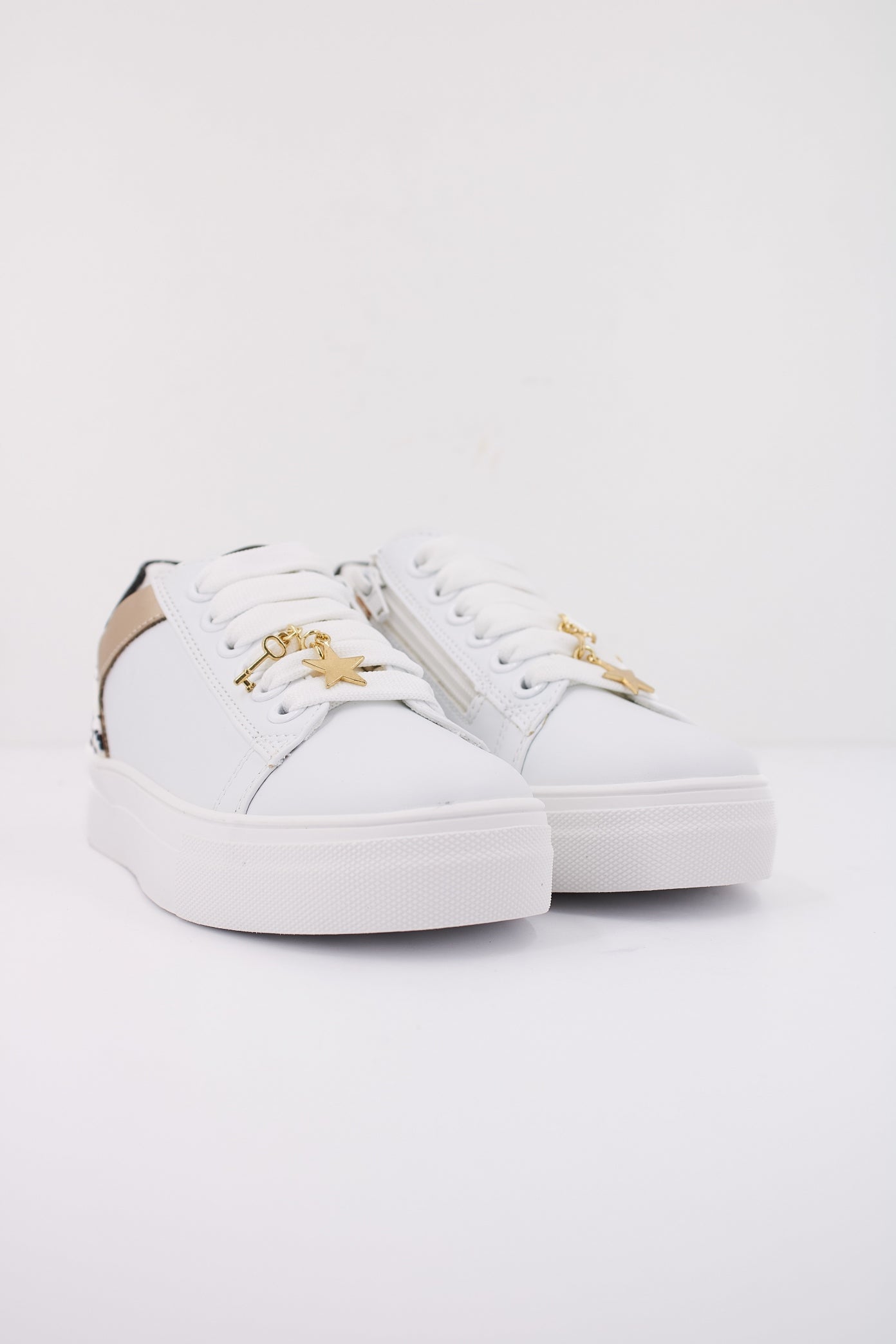 ASSO  SCARPA KRUG en color BLANCO  (2)