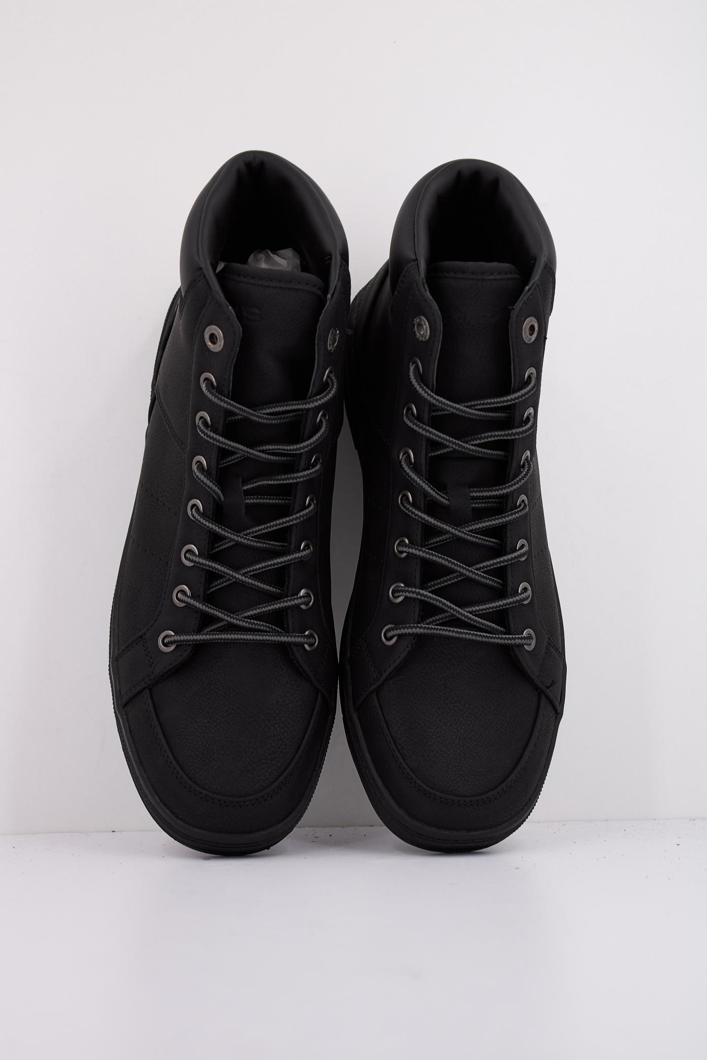 LEVI'S PIPER MID en color NEGRO  (3)