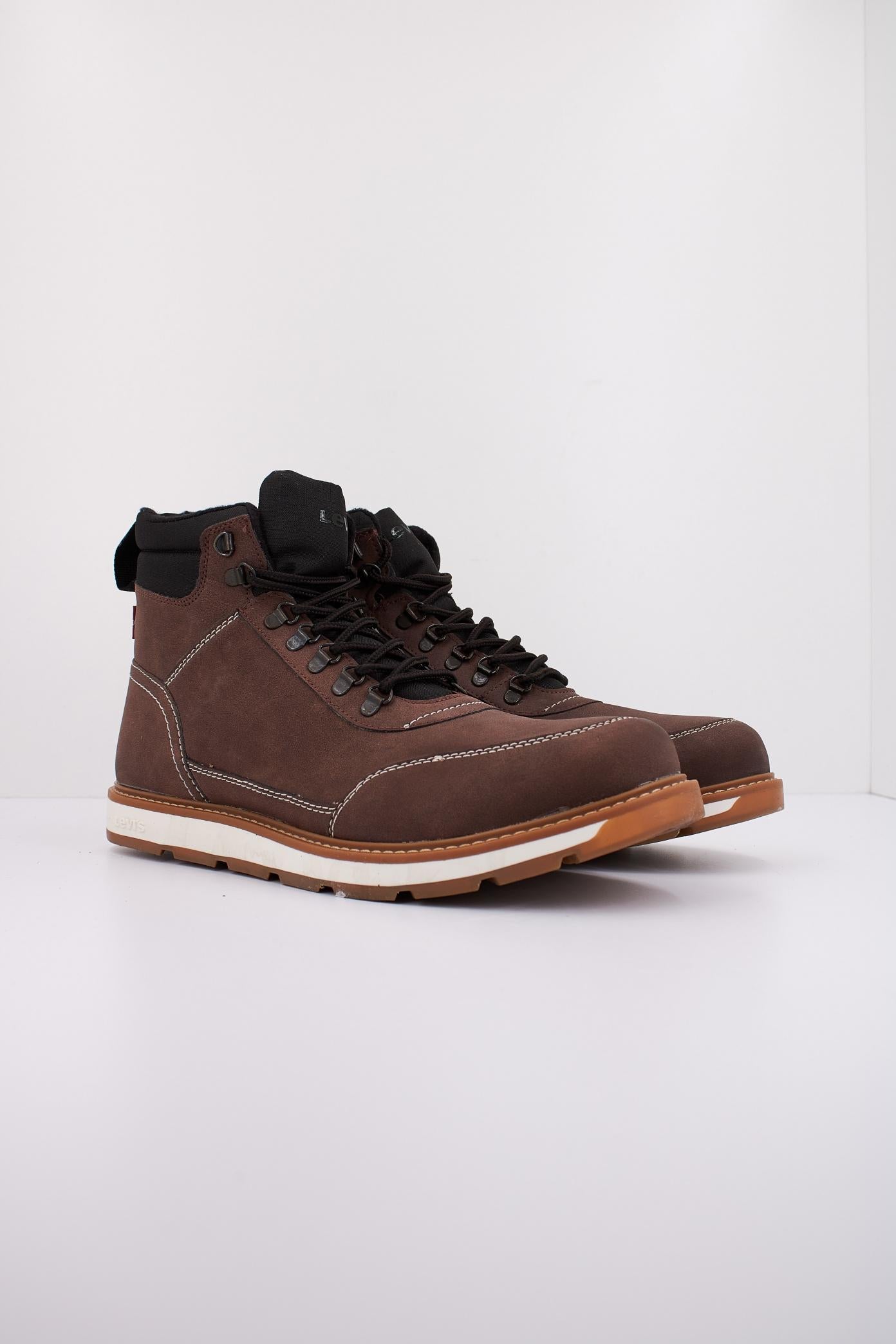 LEVI'S   en color MARRON  (2)