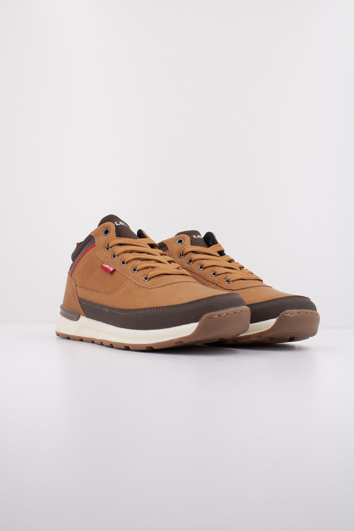 LEVI'S REFRESH en color MARRON CLARO  (2)