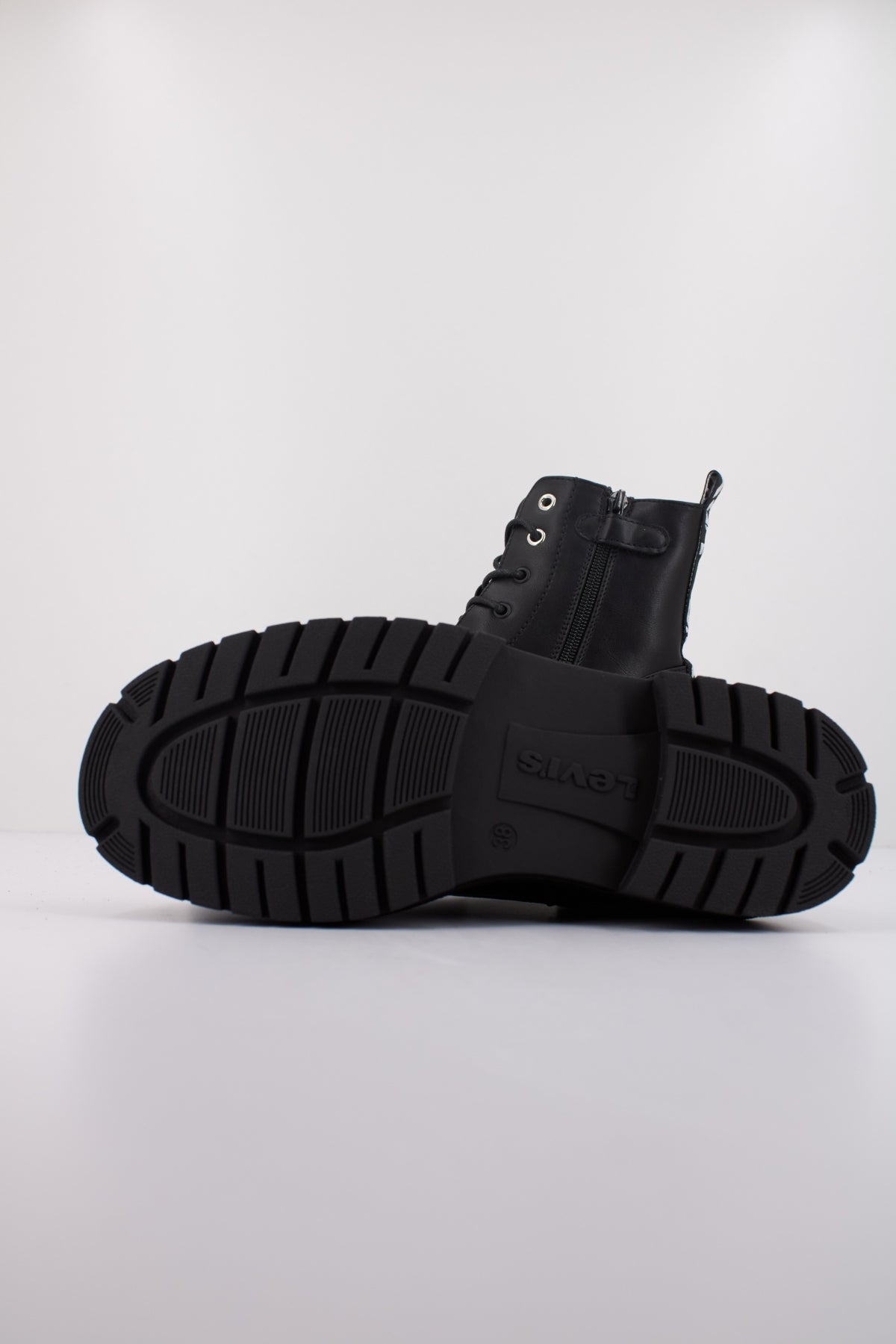 LEVI'S CHERRY en color NEGRO  (5)
