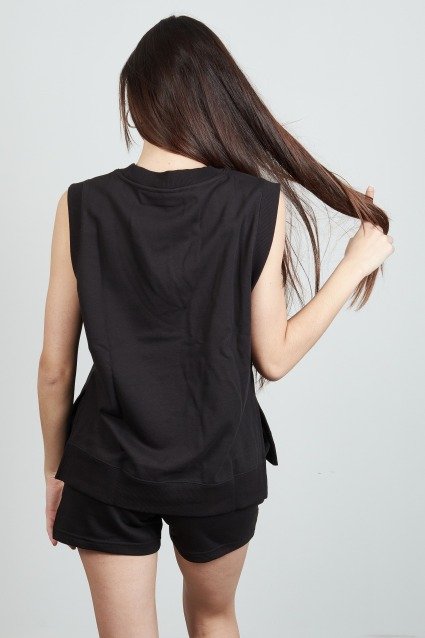 PUMA CLASSICS V-NECK VEST en color NEGRO  (3)