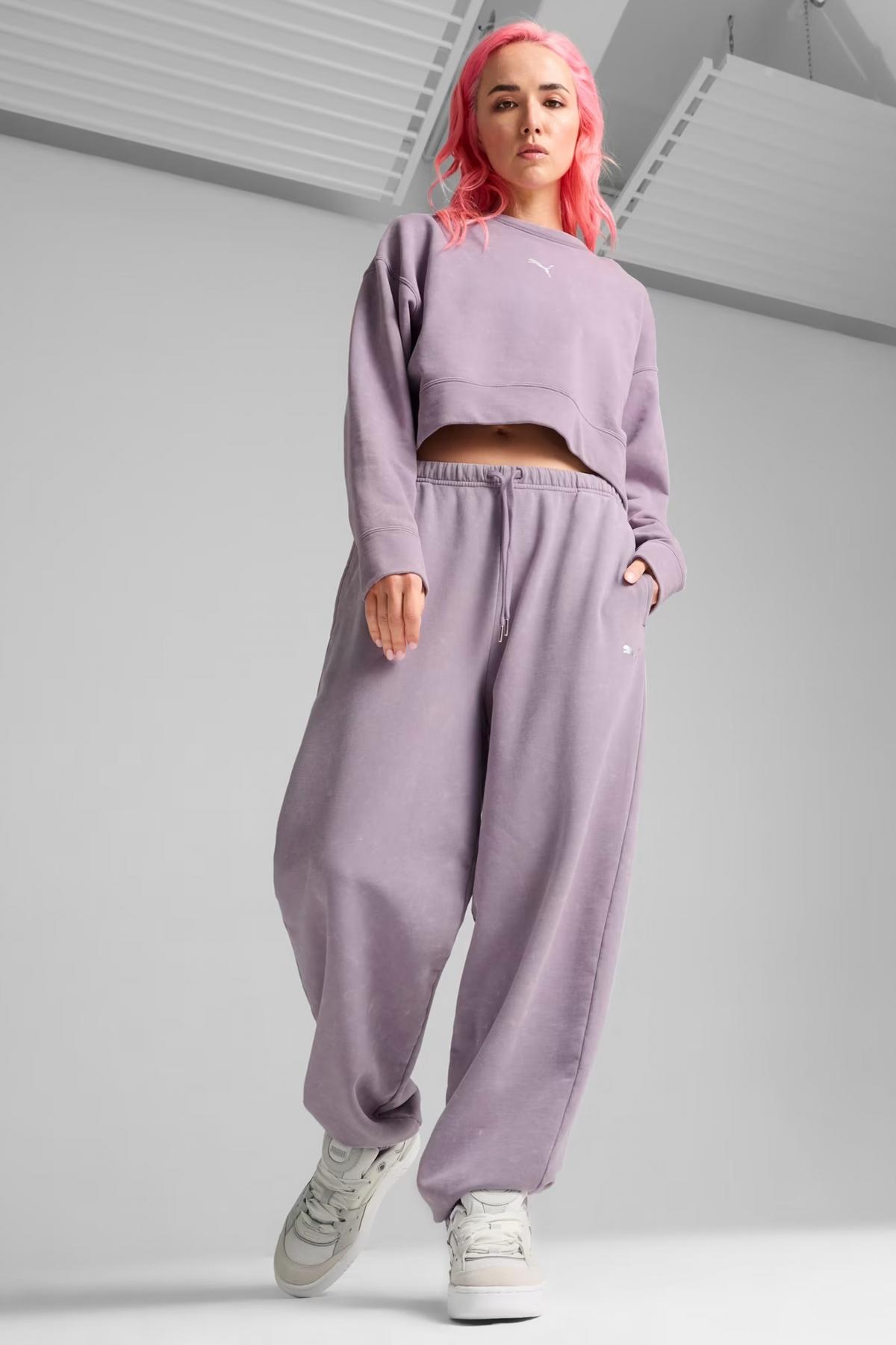 PUMA DARE TO RELAXED WASHED CRE en color VIOLETA  (4)