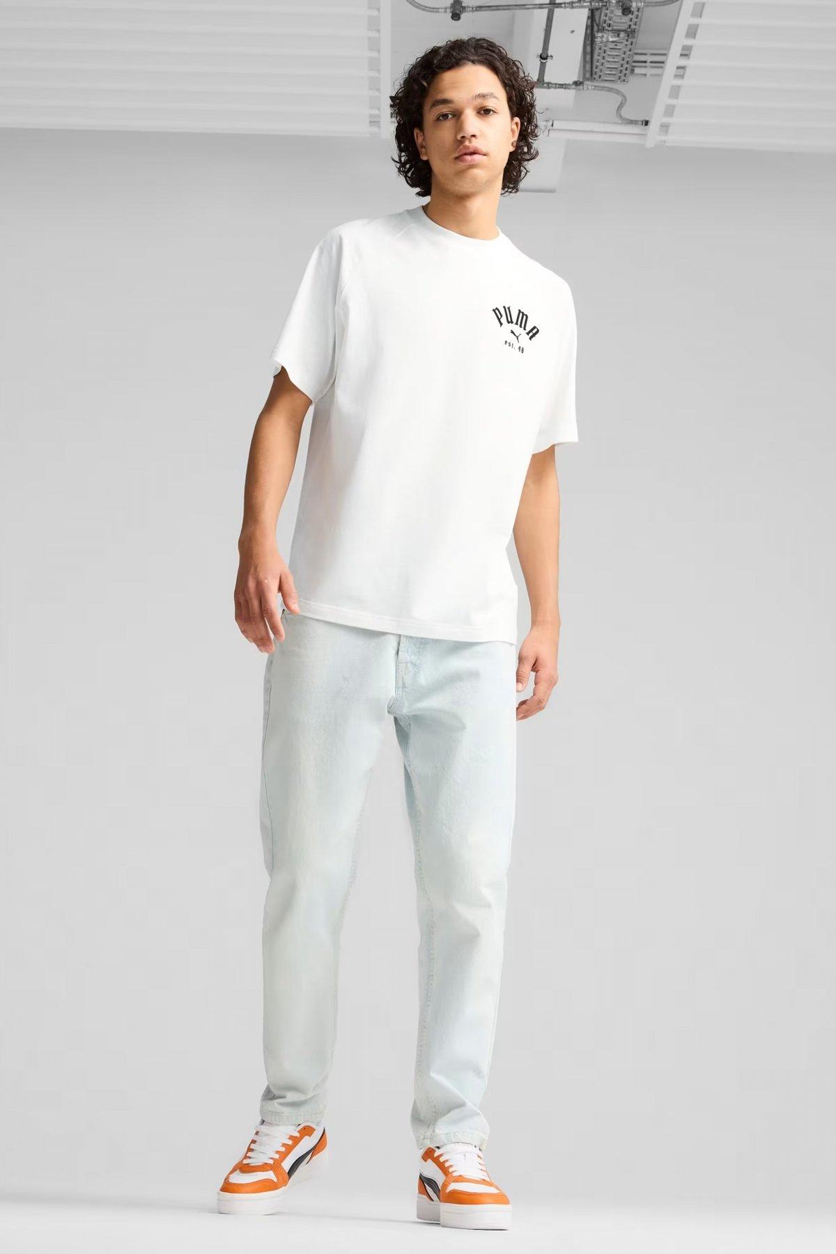 PUMA CLASSICS RELAXED GRAPHIC T en color BLANCO  (4)