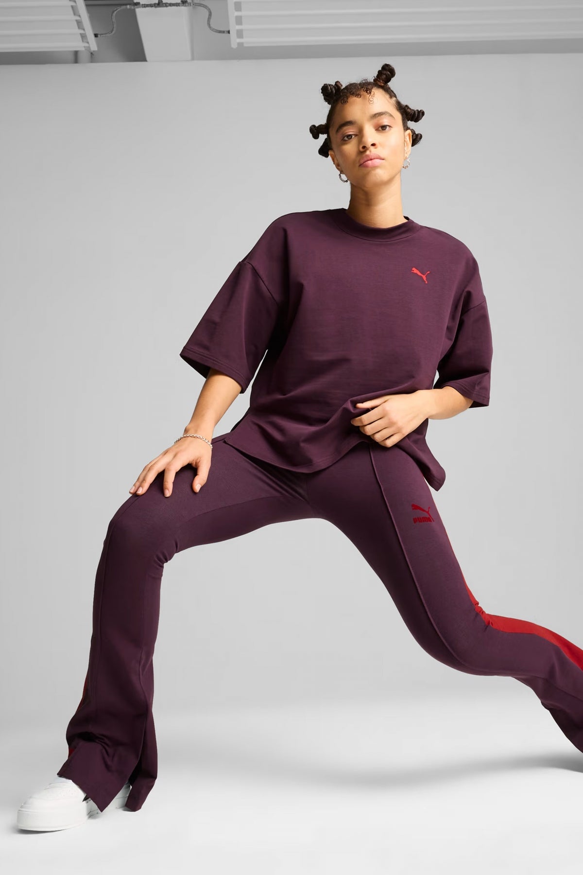 PUMA T FLARED LEGGINGS en color VIOLETA  (4)