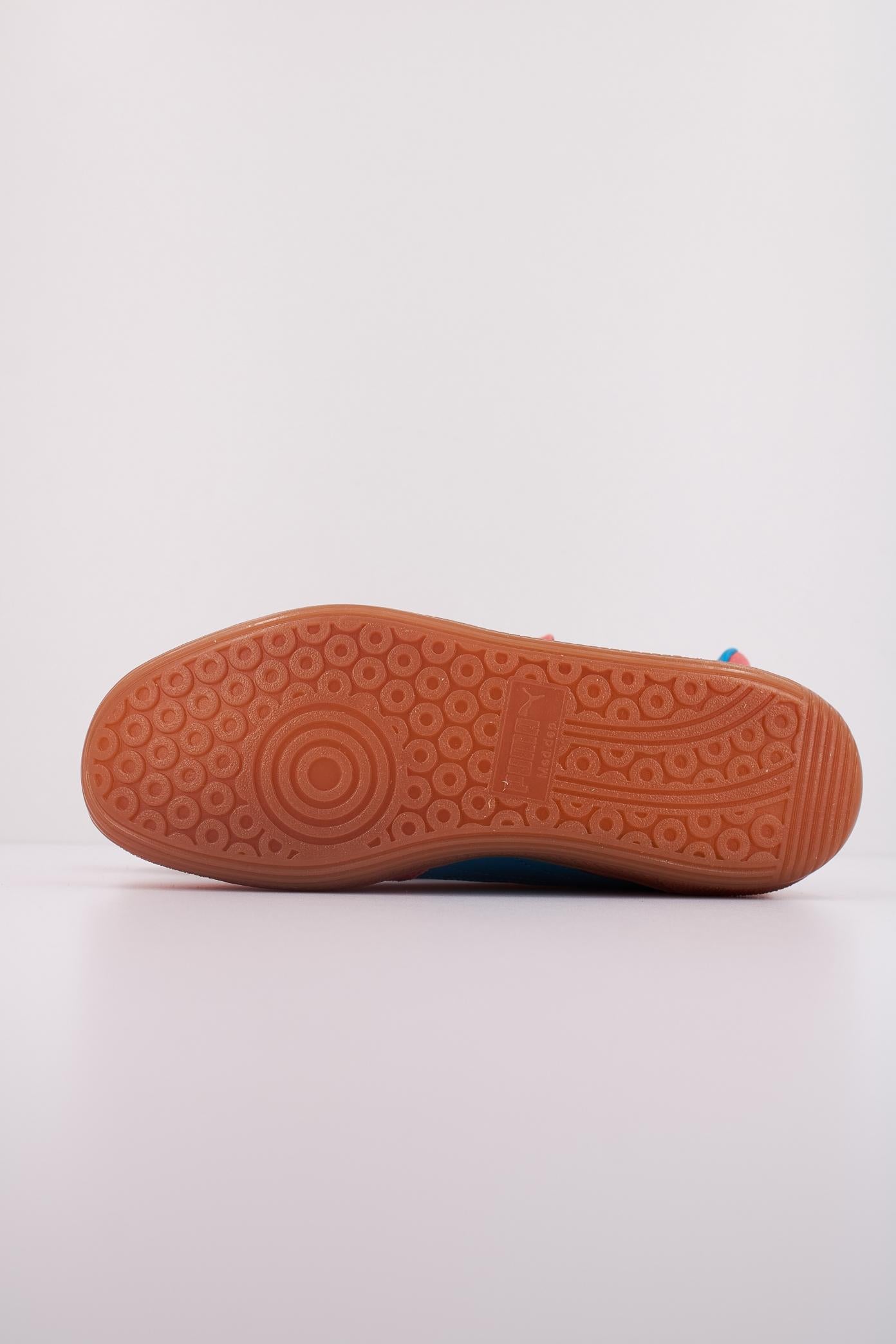 PUMA PALERMO en color ROSA  (5)