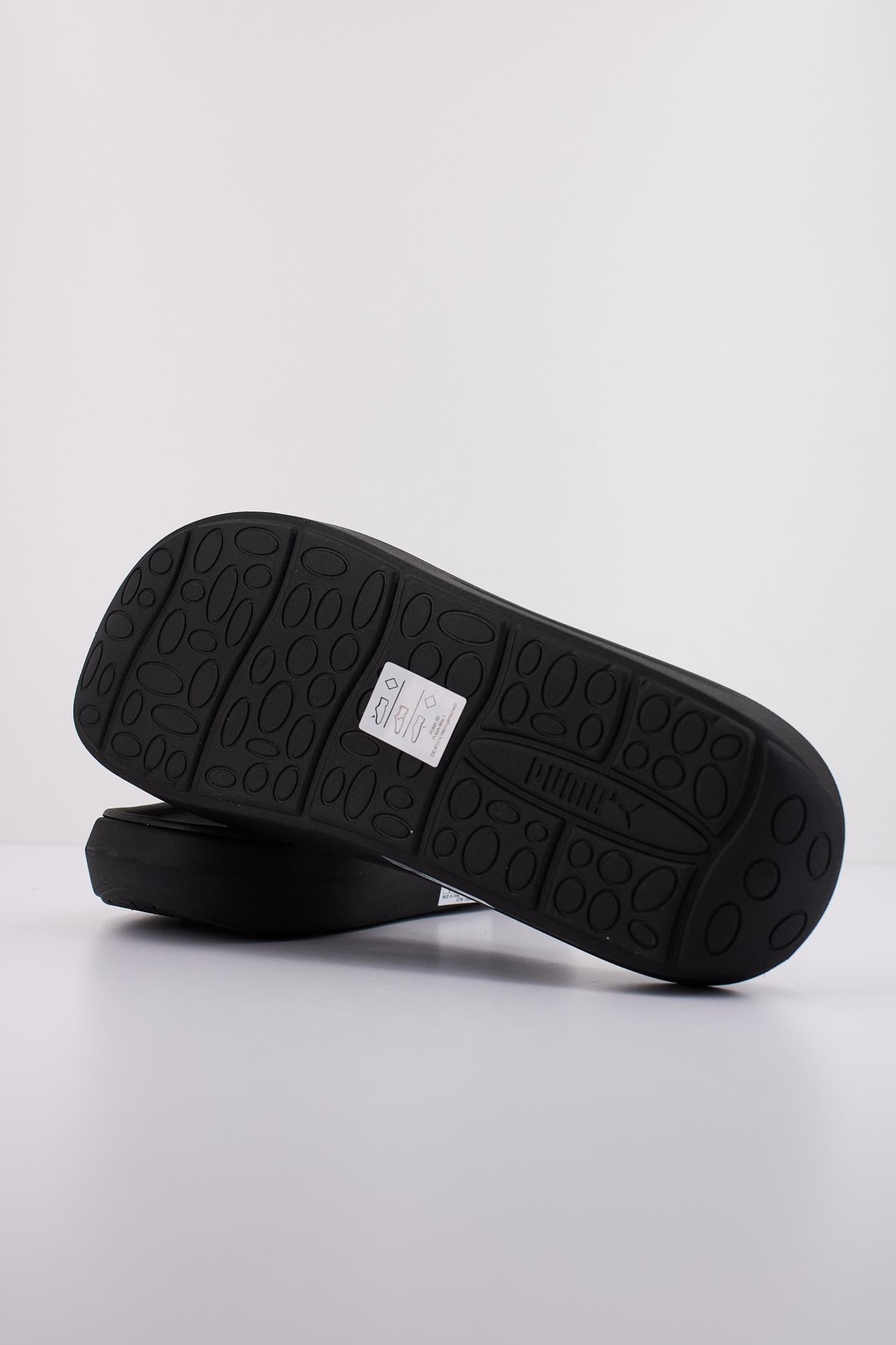 PUMA FLATTER FLIP en color NEGRO  (5)