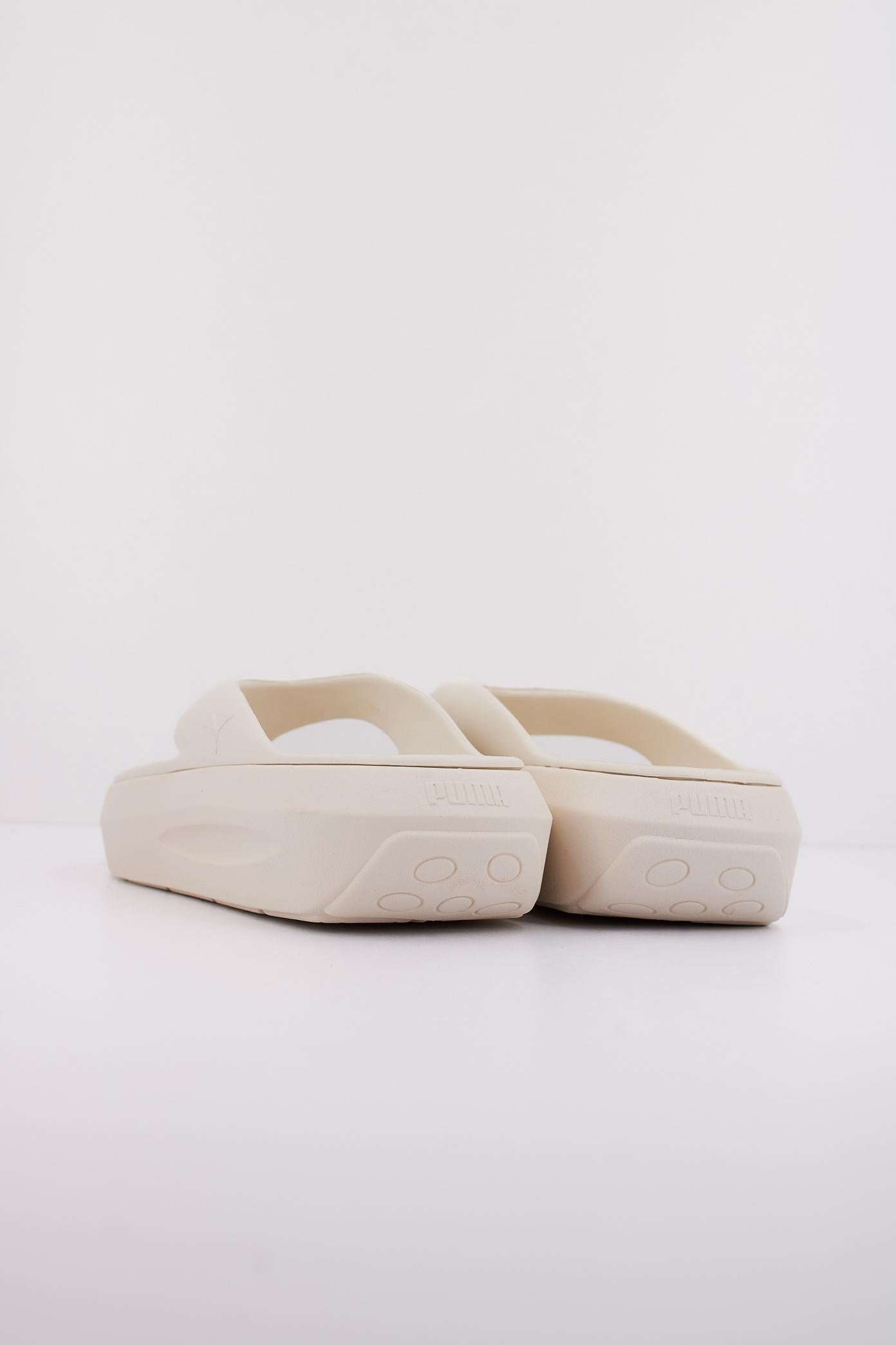 PUMA FLATTER FLIP en color BLANCO  (4)