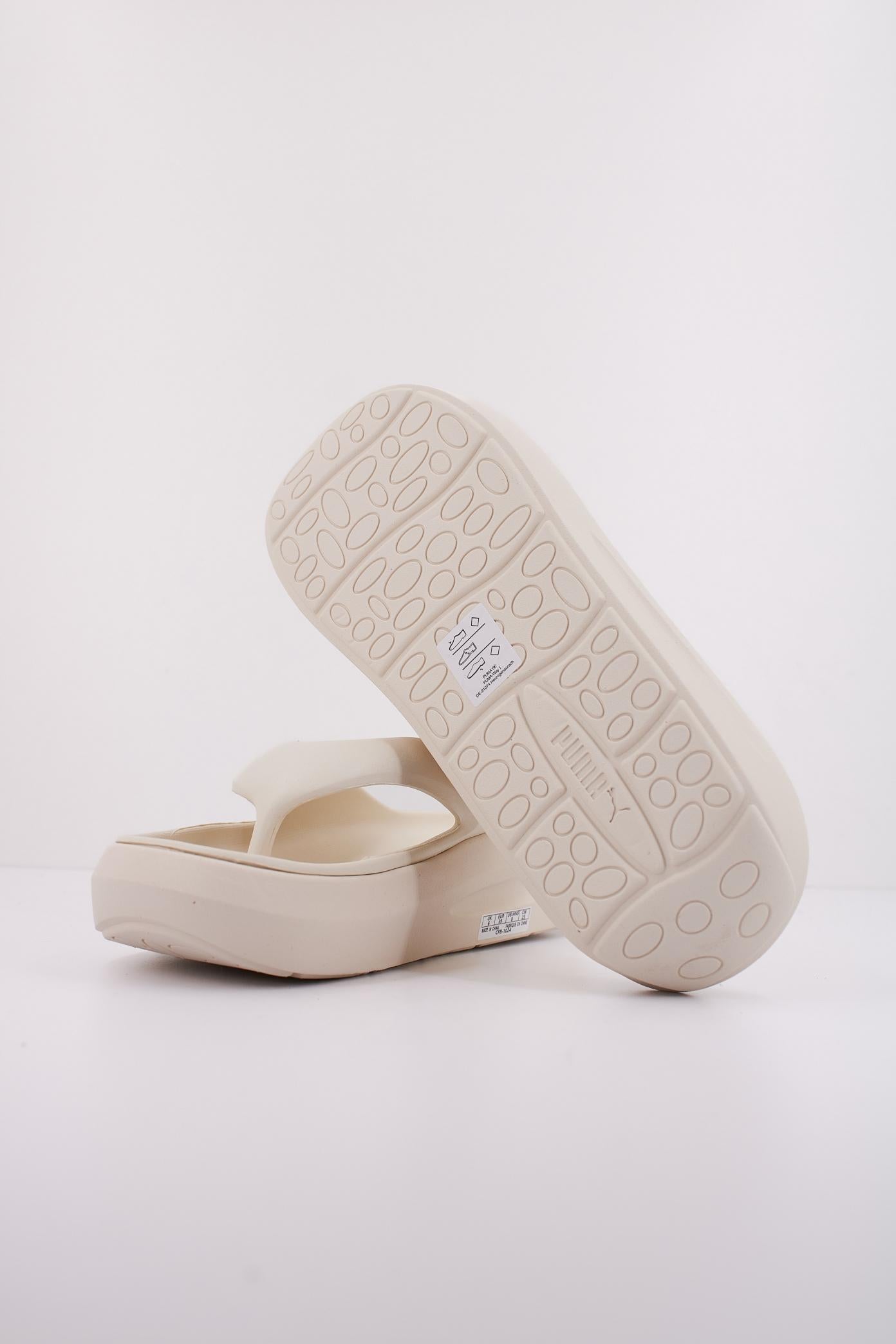 PUMA FLATTER FLIP en color BLANCO  (5)