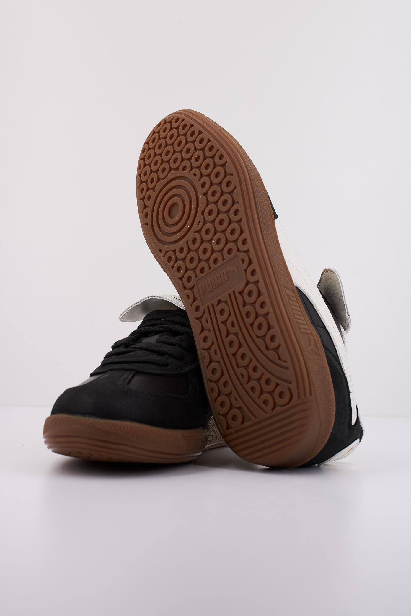 PUMA PALERMO PREMIUM en color NEGRO  (5)