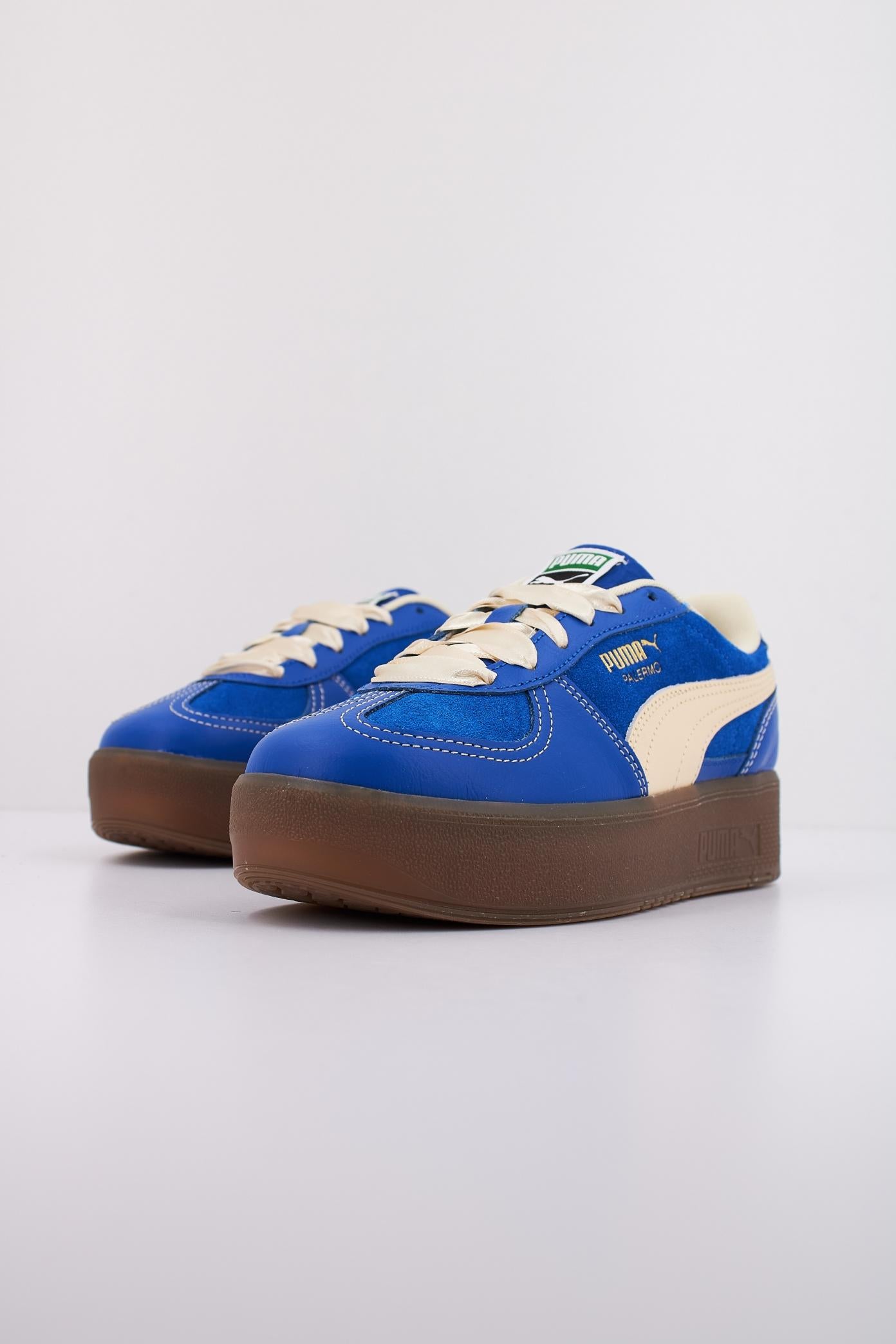 PUMA  ELEVATA CF WNS en color AZUL  (2)