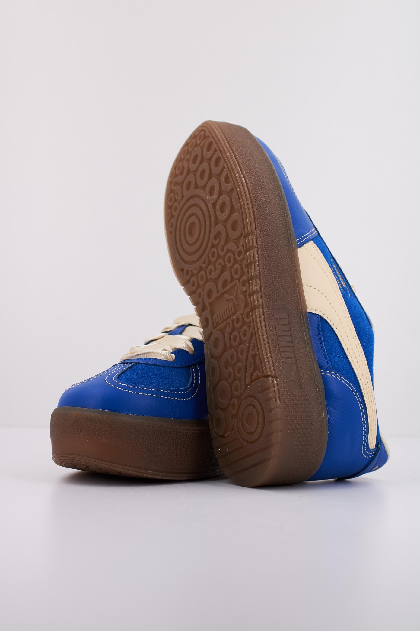 PUMA  ELEVATA CF WNS en color AZUL  (5)
