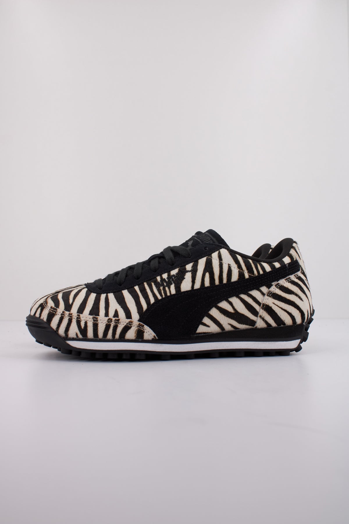 PUMA EASY RIDER ZEBRA WNS en color ANIMAL PRINT  (1)
