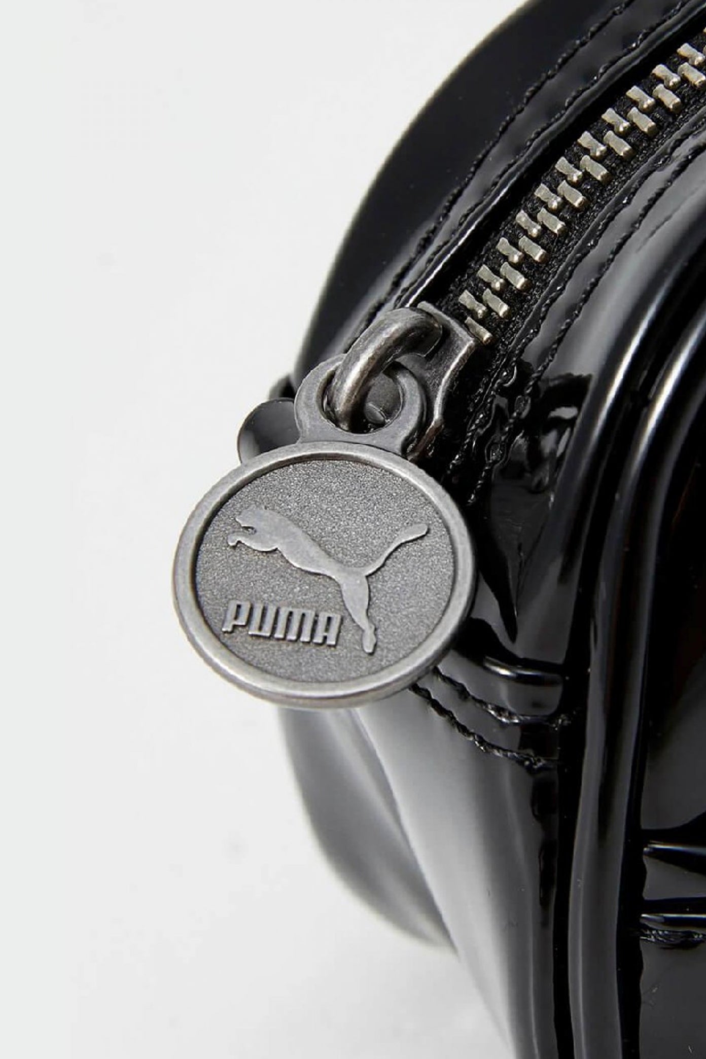 PUMA MICRO GRIP BAG en color NEGRO  (4)