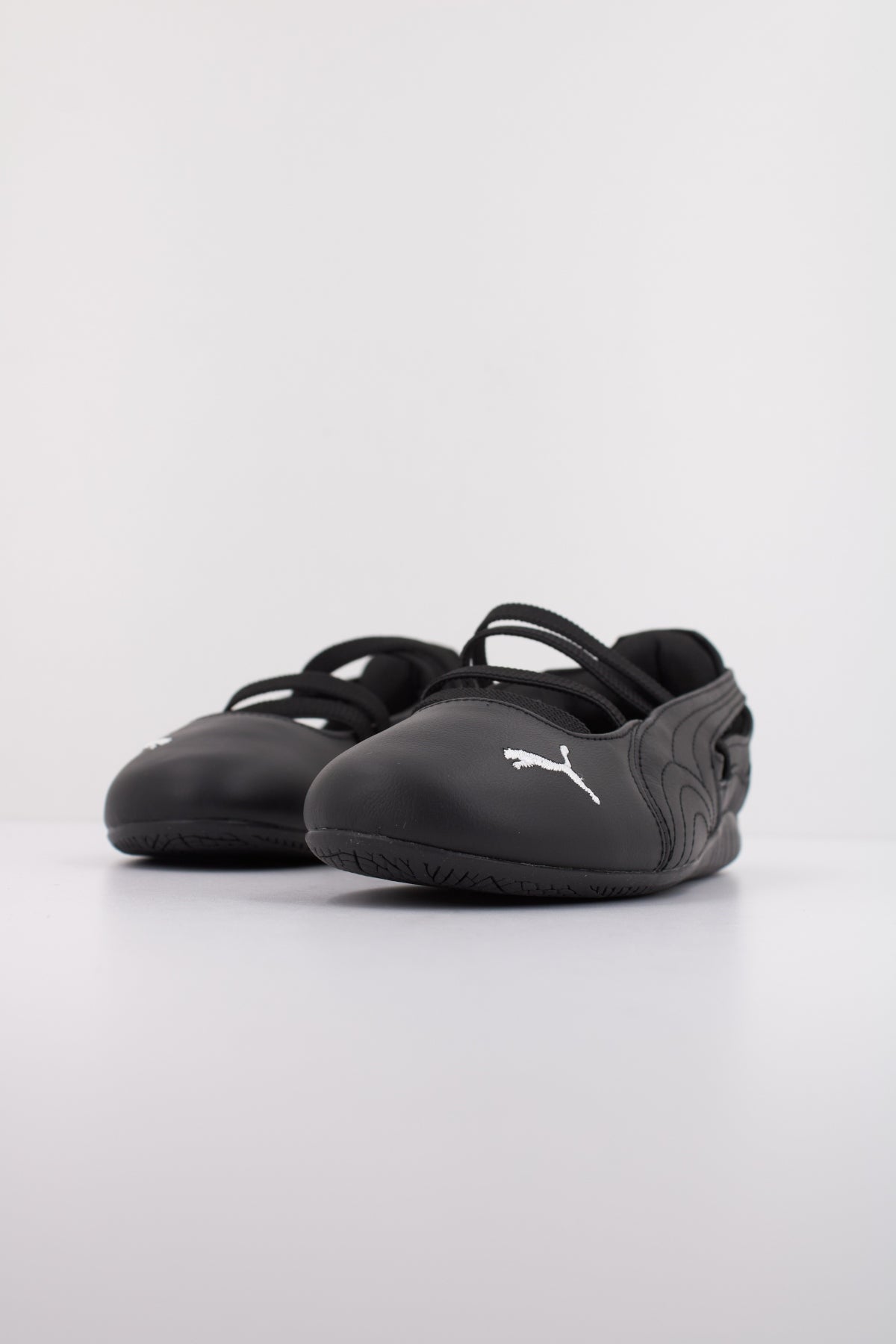 PUMA  SPEEDCAT LTH WNS  en color NEGRO  (2)