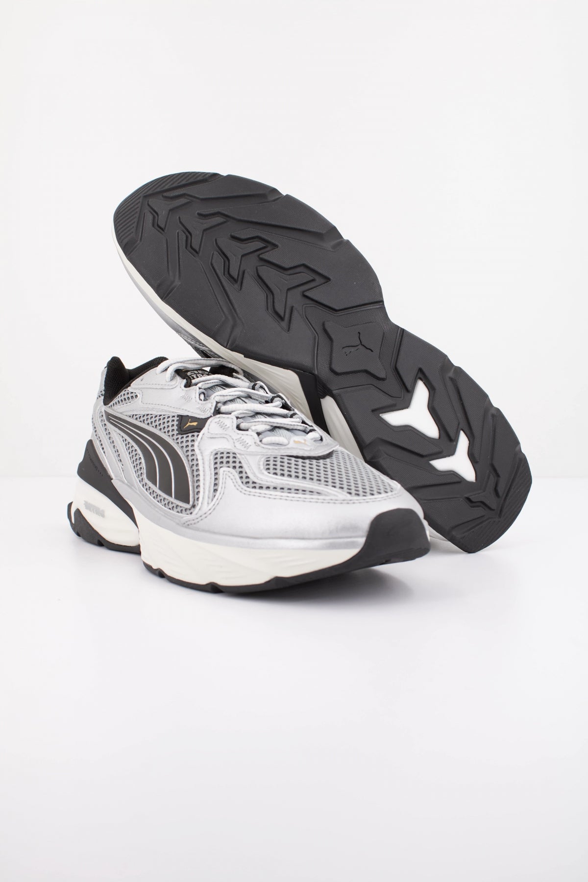 PUMA FADE NITRO LS en color PLATA  (4)