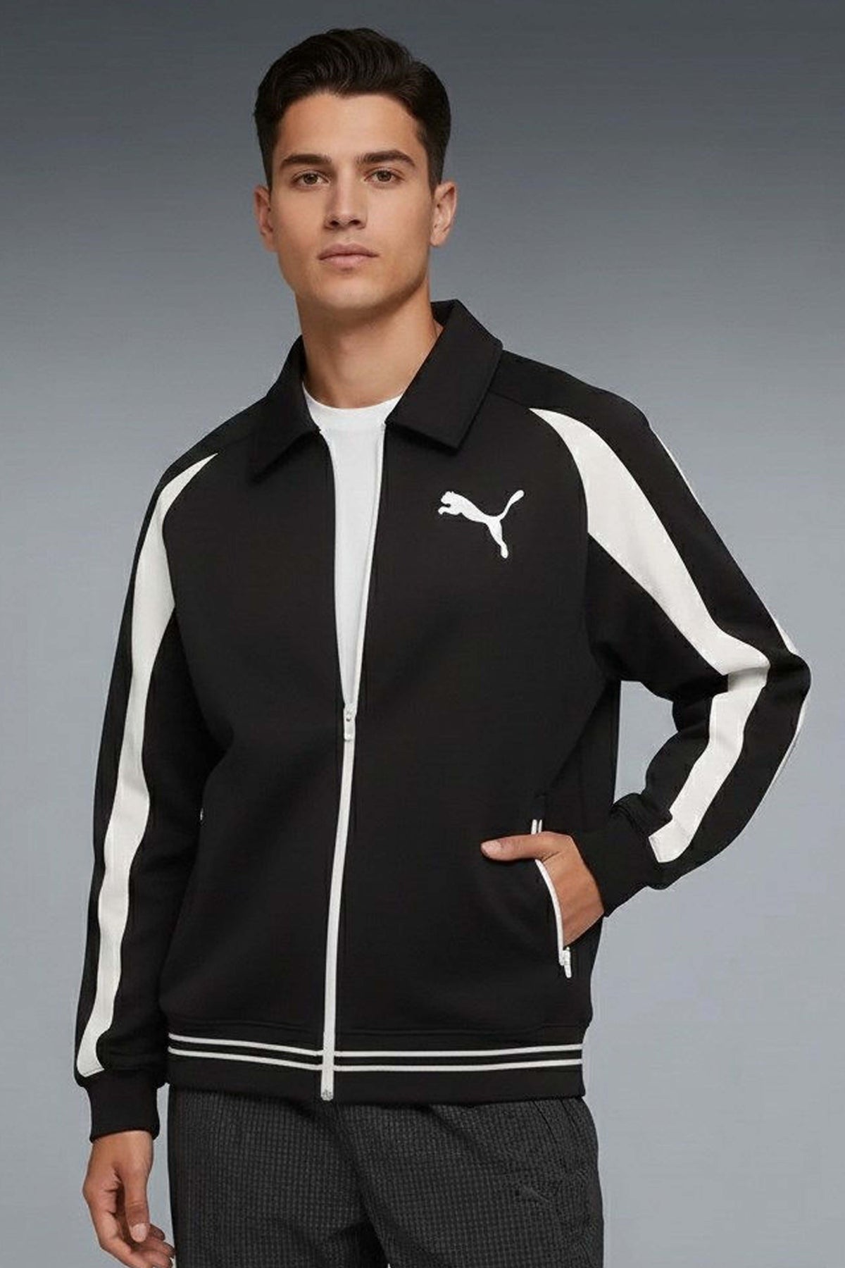 PUMA RELAXED BIG CAT JACKET en color NEGRO  (1)