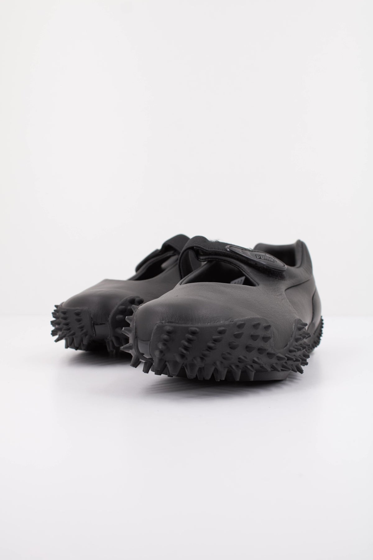 PUMA Mostro Fey LTH en color NEGRO  (2)