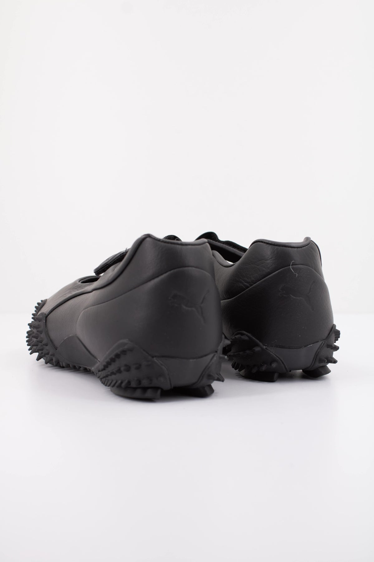 PUMA Mostro Fey LTH en color NEGRO  (4)