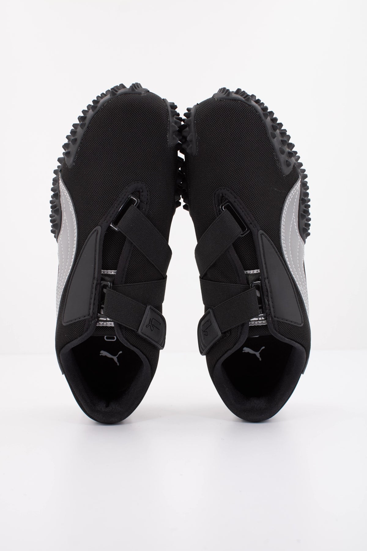 PUMA MOSTRO OG en color NEGRO  (3)