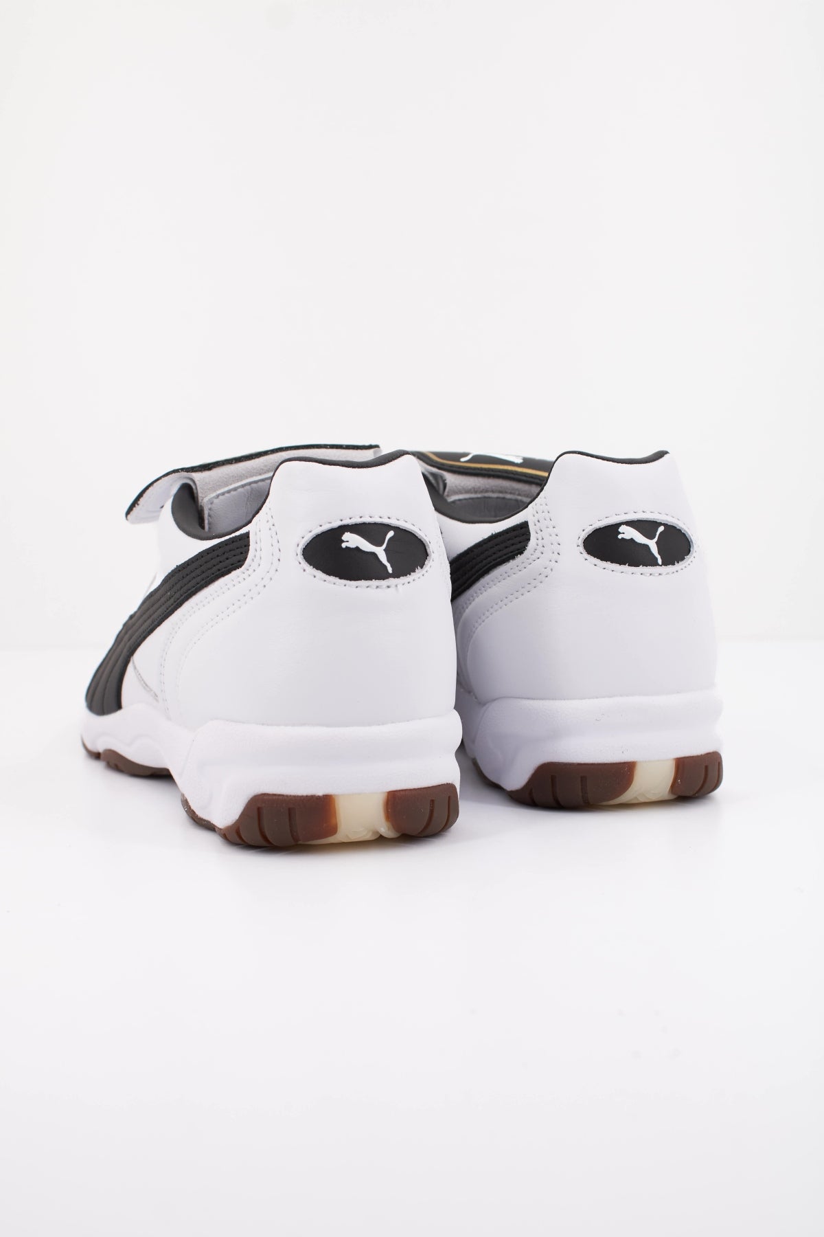 PUMA KING INDOOR en color BLANCO  (4)