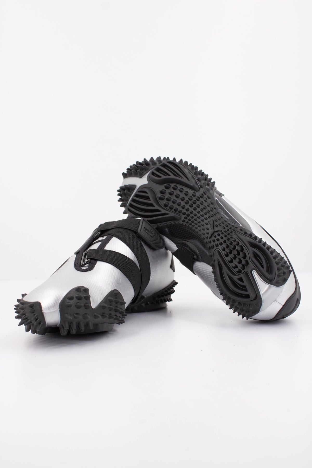 PUMA MOSTRO METAL en color PLATA  (5)