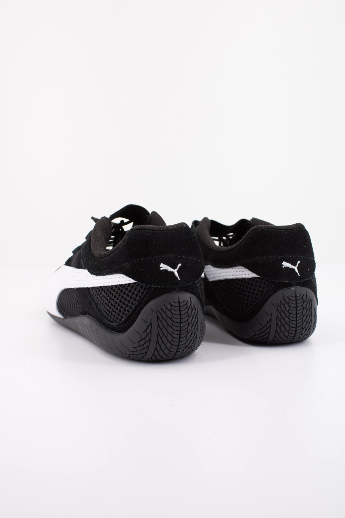 PUMA SPEEDCAT GO WNS en color NEGRO  (4)