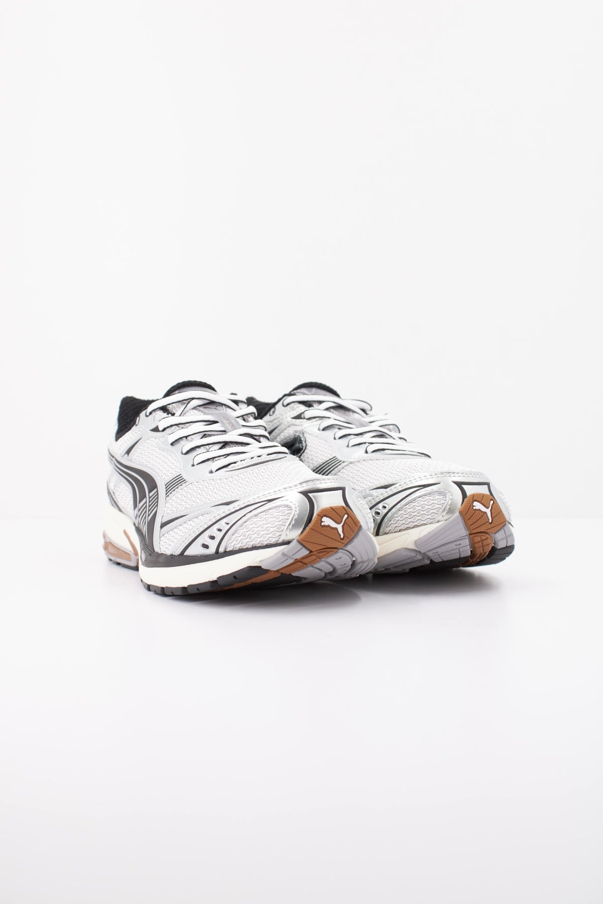 PUMA  en color PLATA  (2)