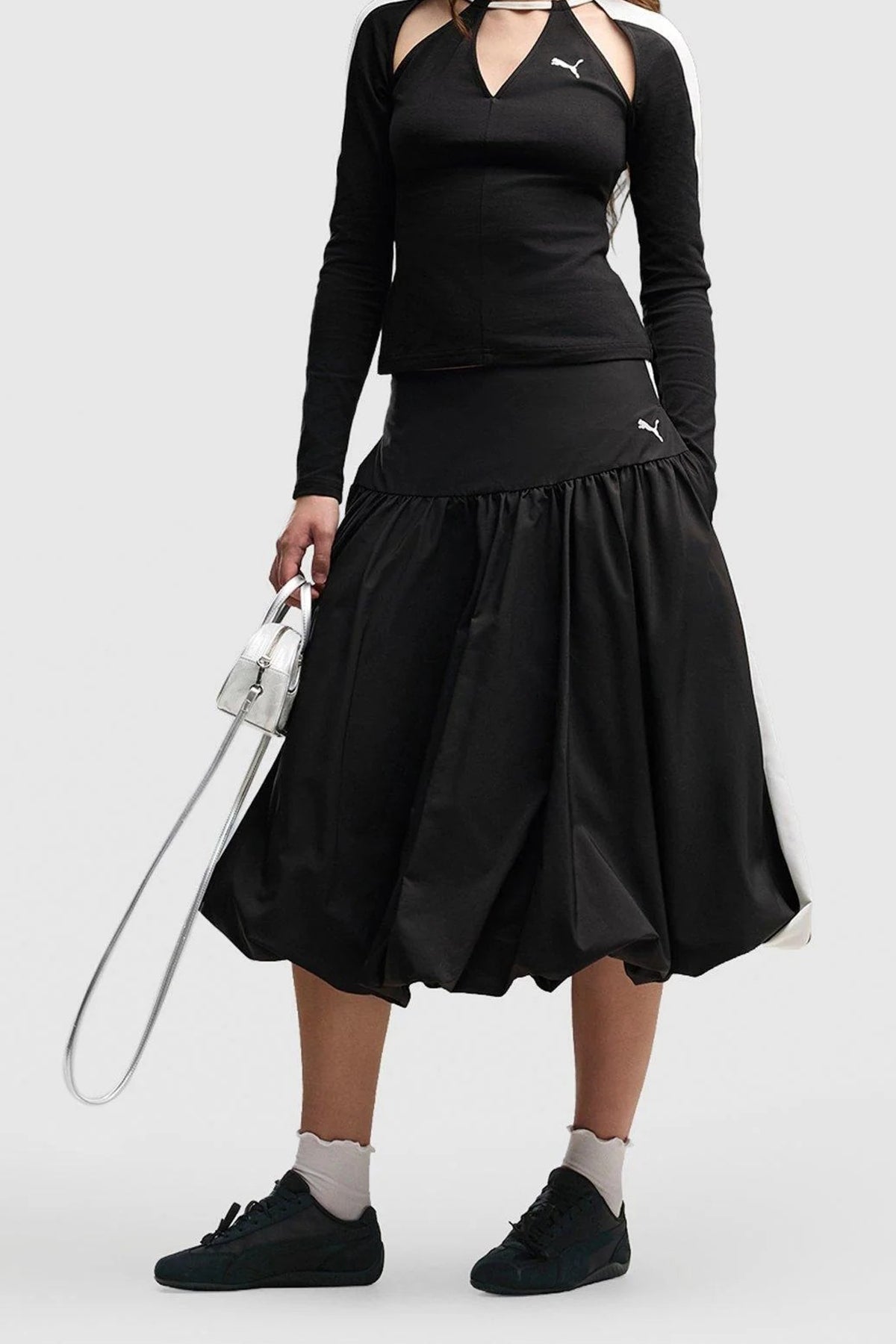 PUMA T BALLOON WOVEN MIDI SKIRT en color NEGRO  (2)