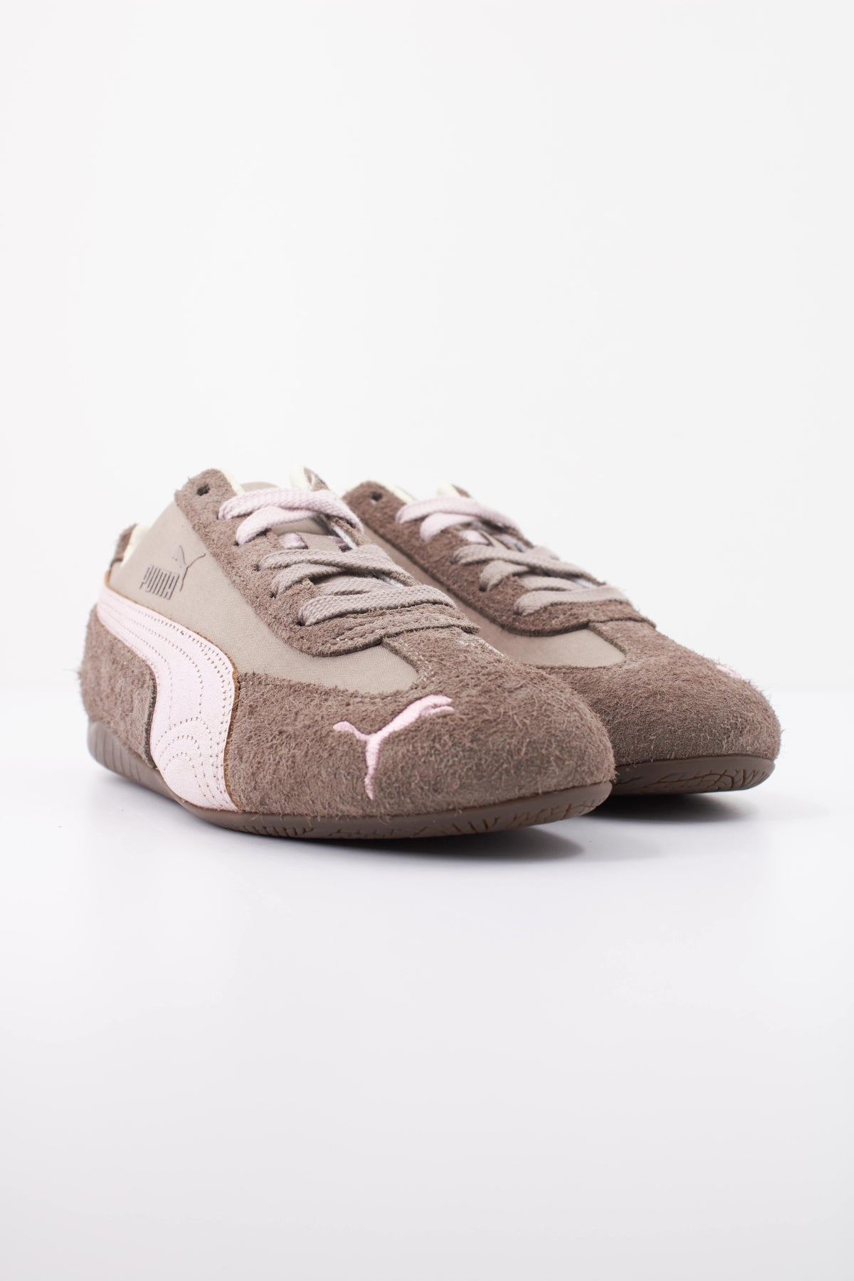 PUMA SPEEDCAT BRUSHED LUXE WNS en color GRIS  (2)