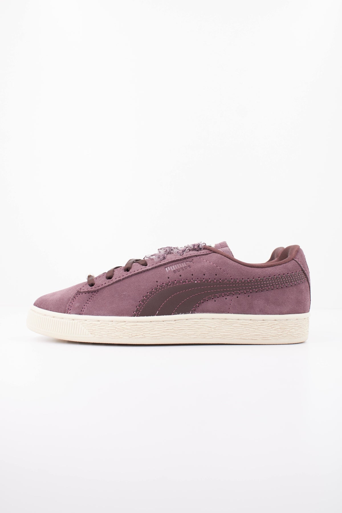 PUMA SUEDE BLOOM WNS en color VIOLETA  (1)
