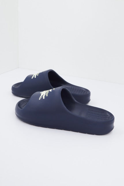 LACOSTE SERVE SLIDE .   CMA en color AZUL  (3)