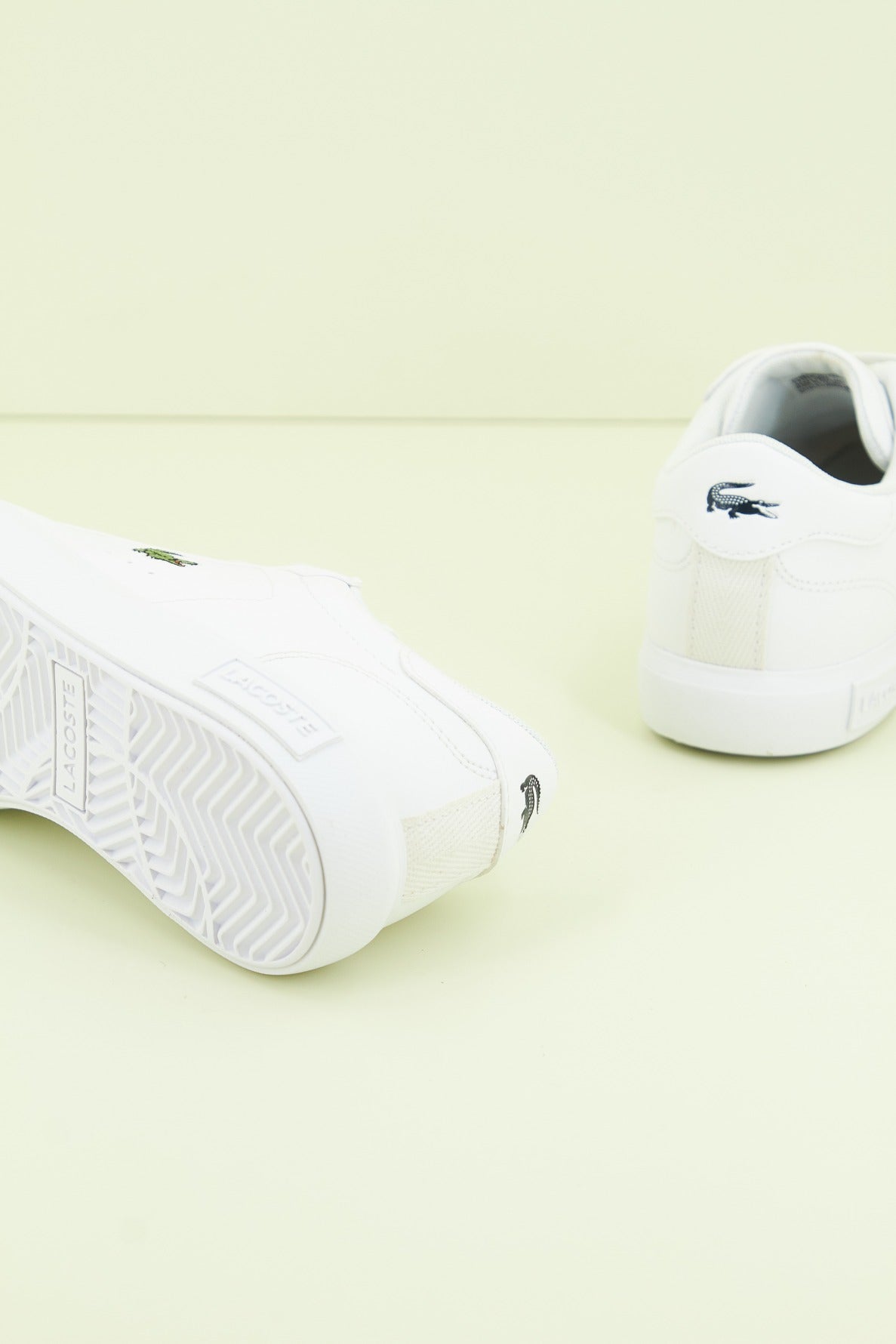LACOSTE  POWERCOURT   SUC en color BLANCO  (3)