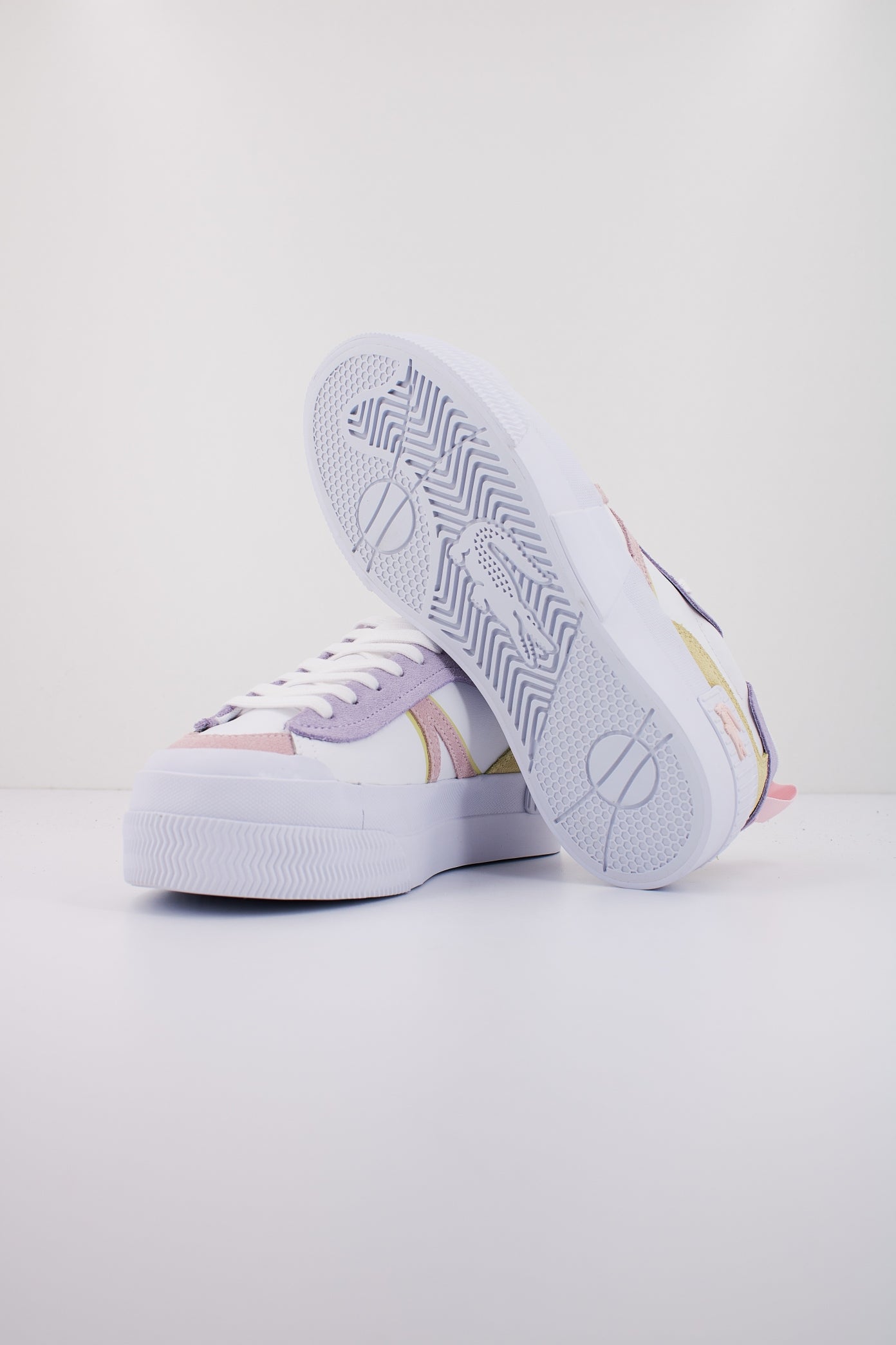 LACOSTE  LEATHER en color BLANCO  (4)