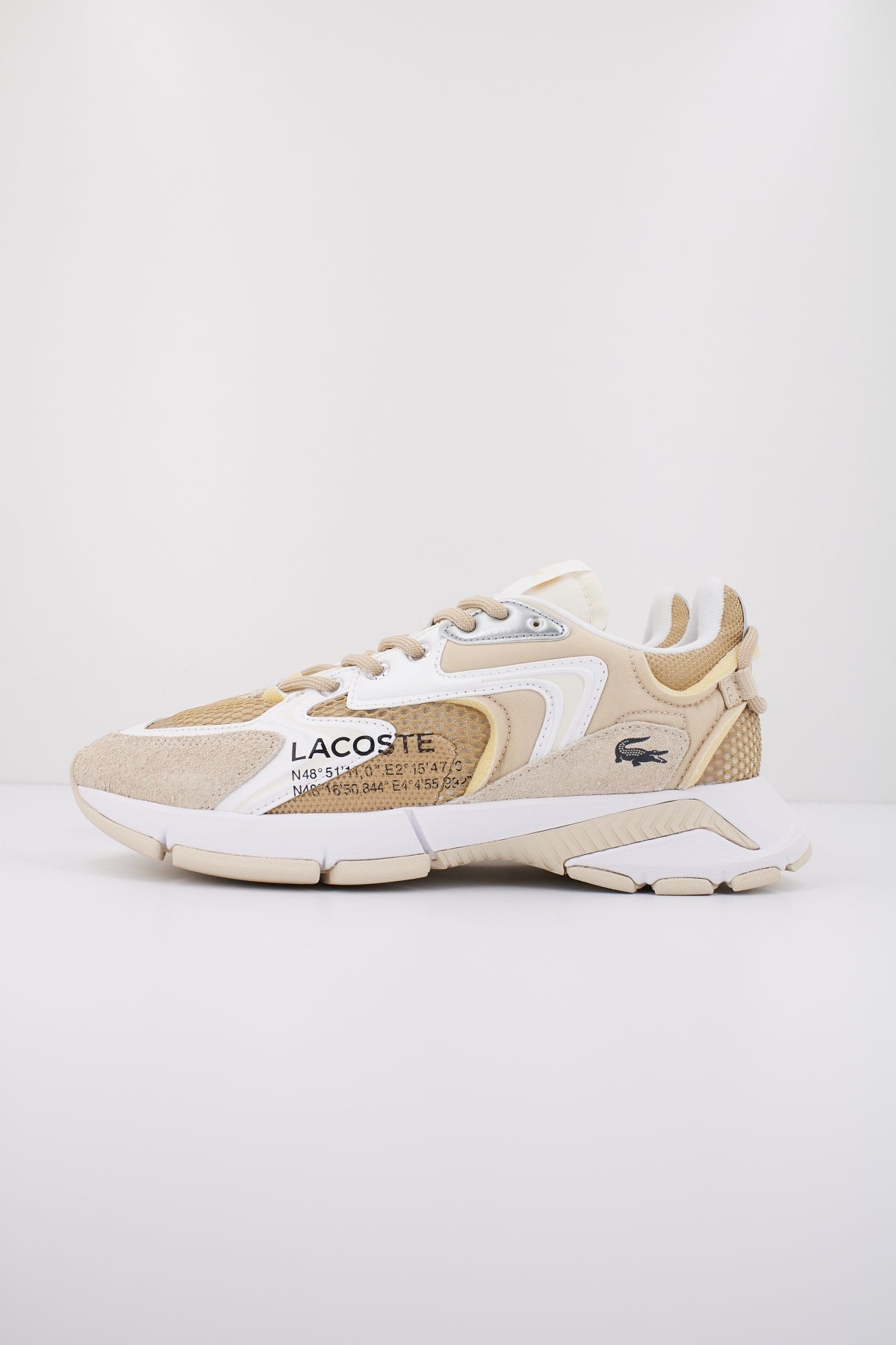 LACOSTE NEO TEXTILE en color BEIS  (1)