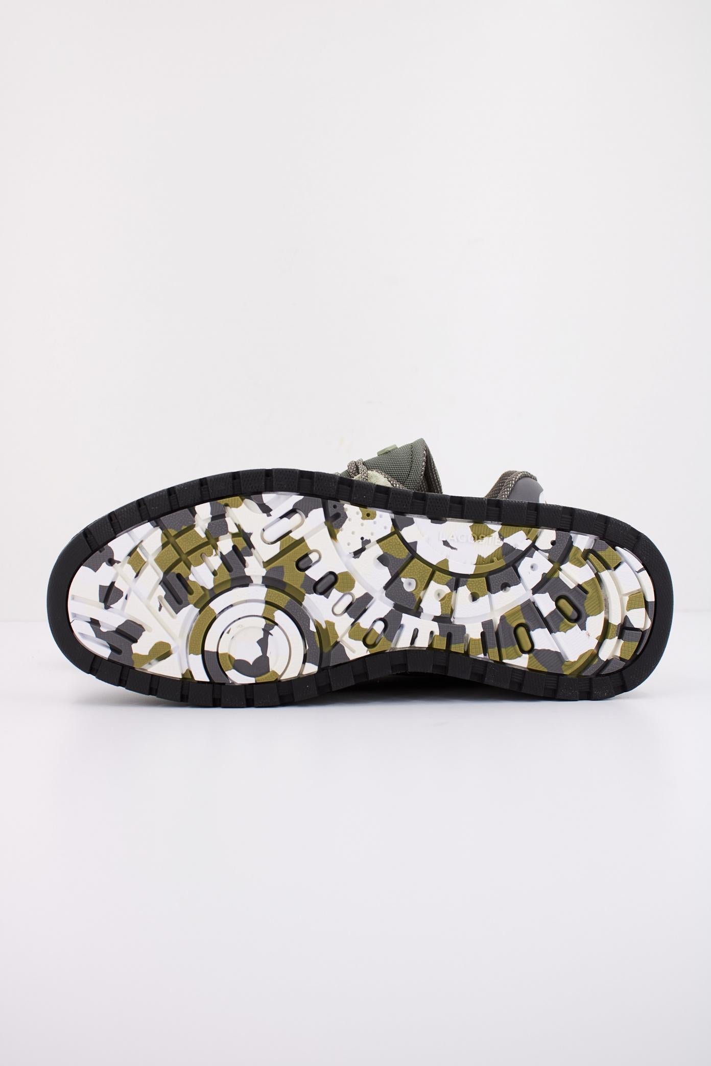 LACOSTE T-CLIP WINTER OUTDOOR en color VERDE  (5)