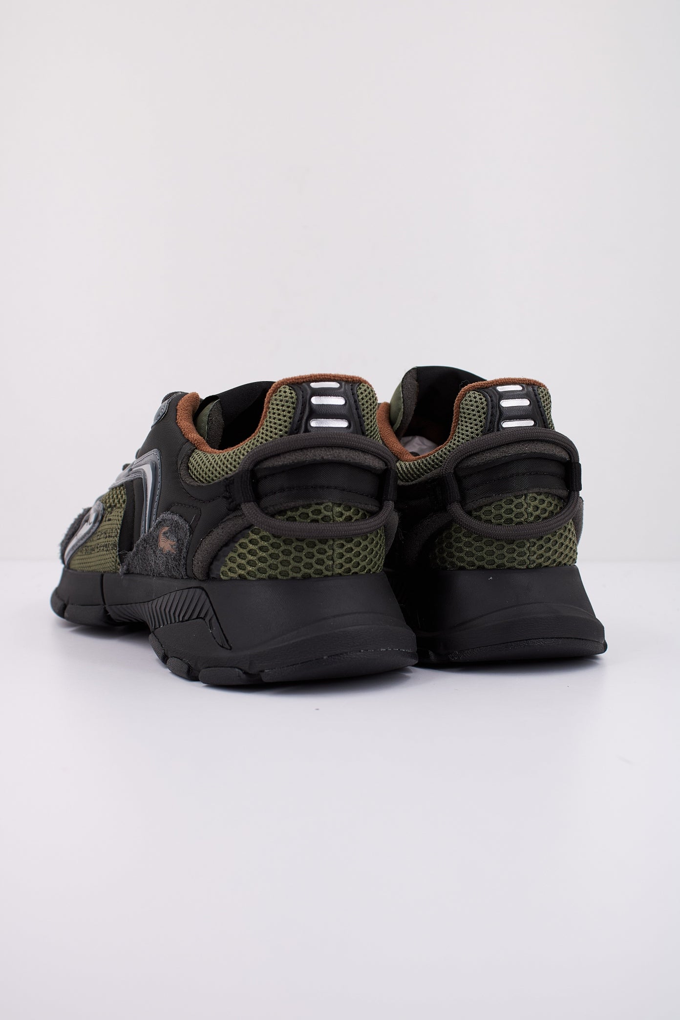 LACOSTE L NEO en color GRIS  (4)