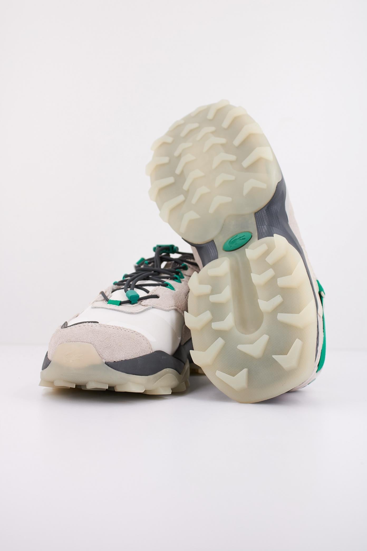 LACOSTE L-GUARD BREAKER OUTDOOR en color BEIS  (5)