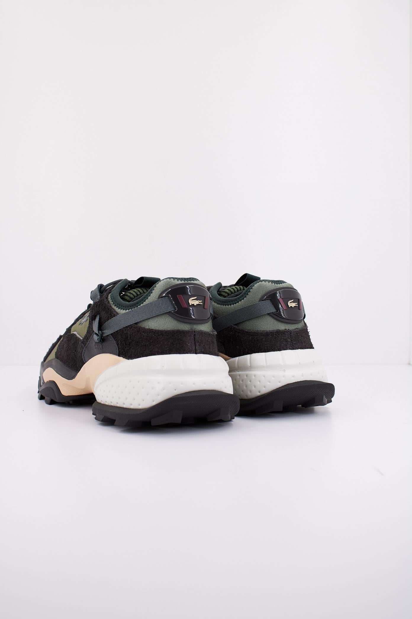 LACOSTE L-GUARD BREAKER OUTDOOR en color VERDE  (4)