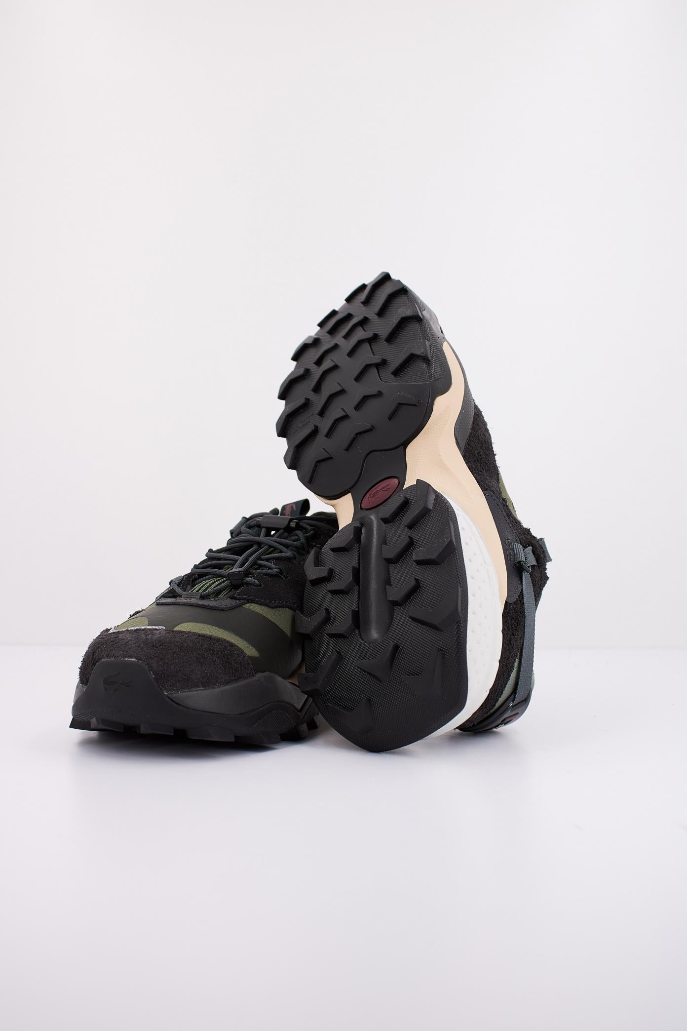 LACOSTE L-GUARD BREAKER OUTDOOR en color VERDE  (5)