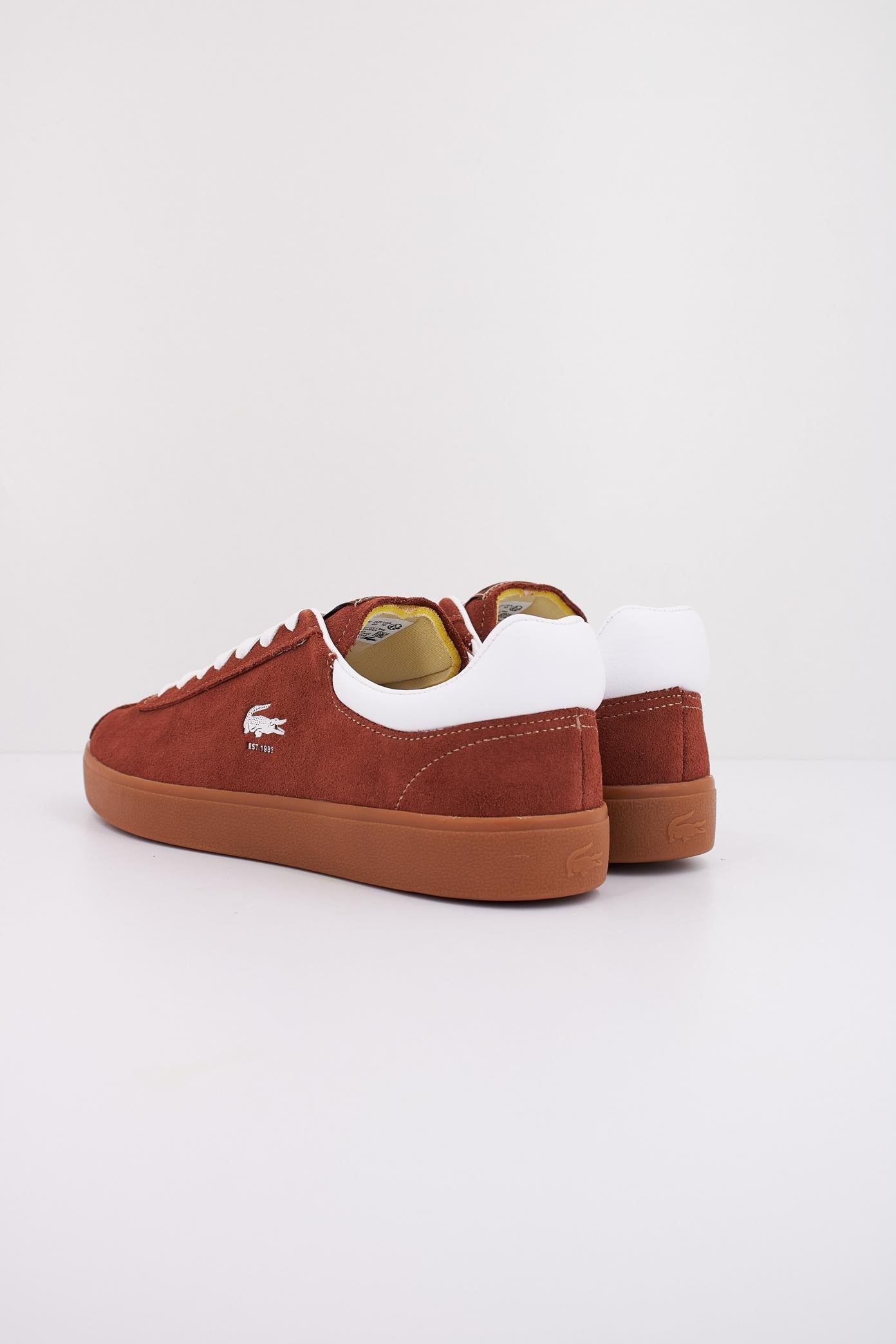 LACOSTE BASESHOT en color MARRON  (4)
