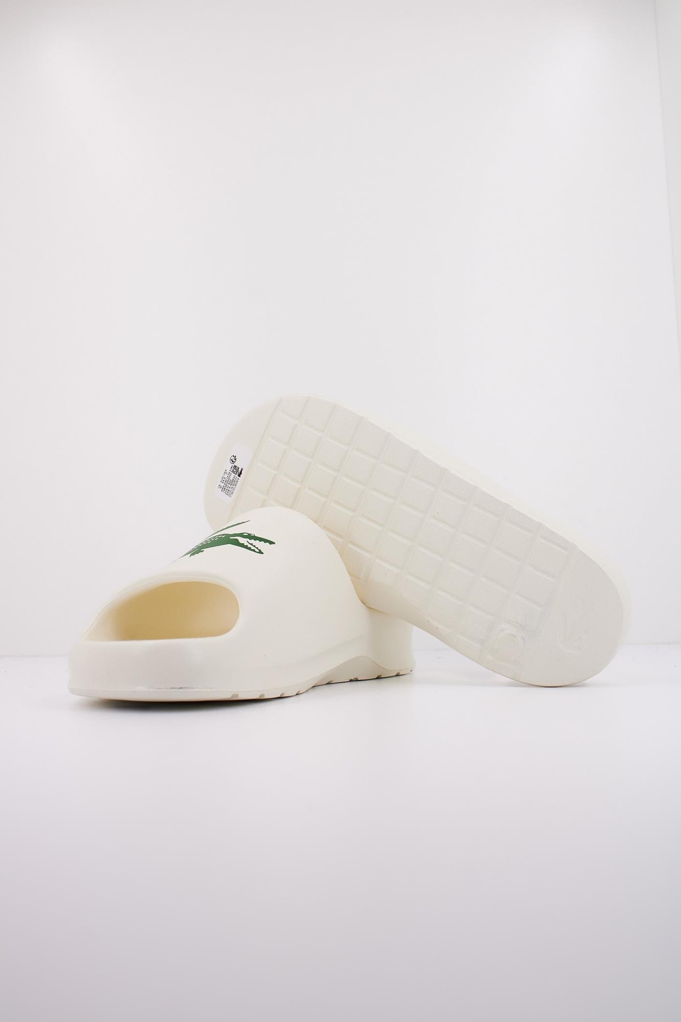 LACOSTE  MEN'S SERVE SLIDE . en color BLANCO  (5)