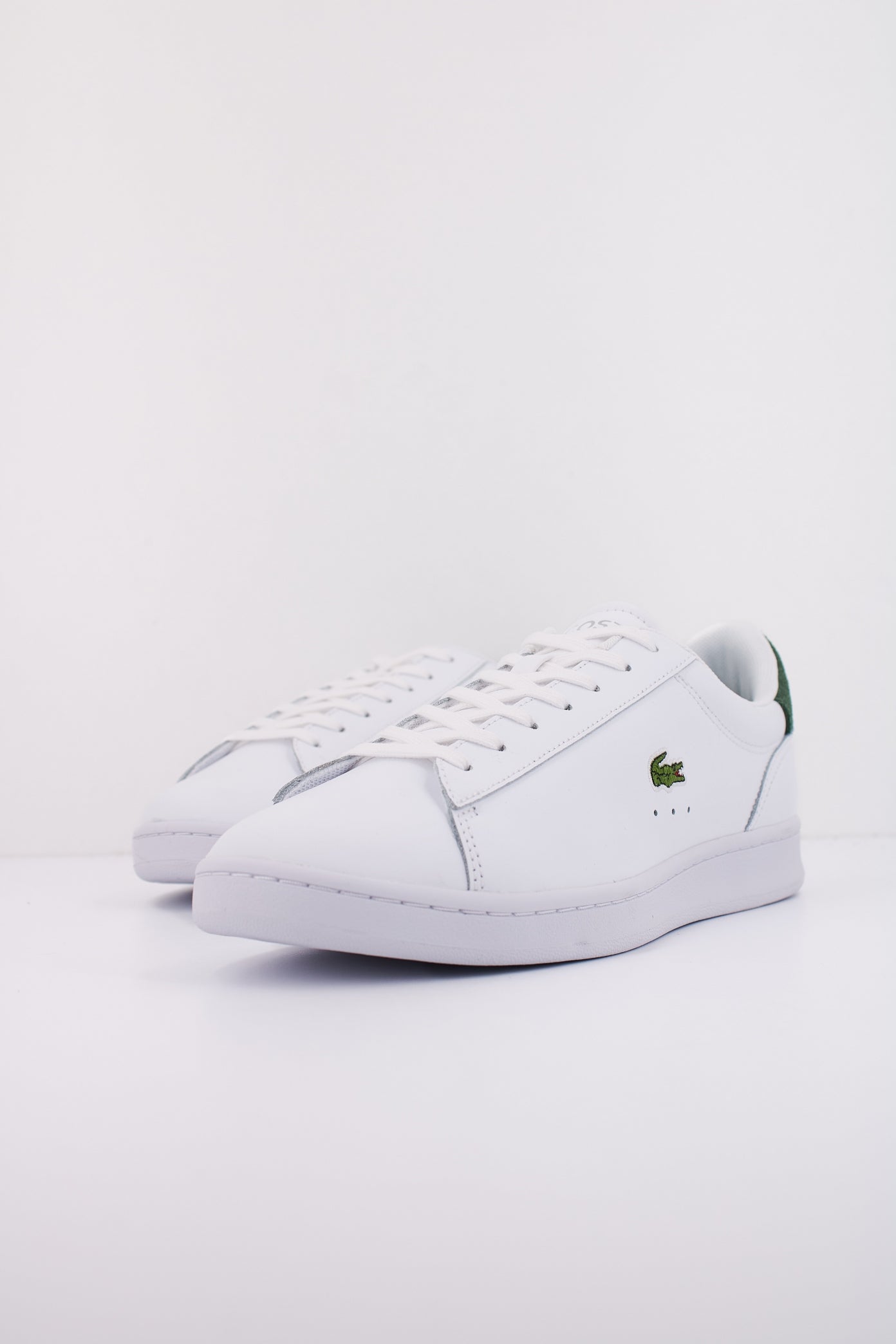LACOSTE  MEN'S CARNABY SET SNEAKER en color BLANCO  (2)