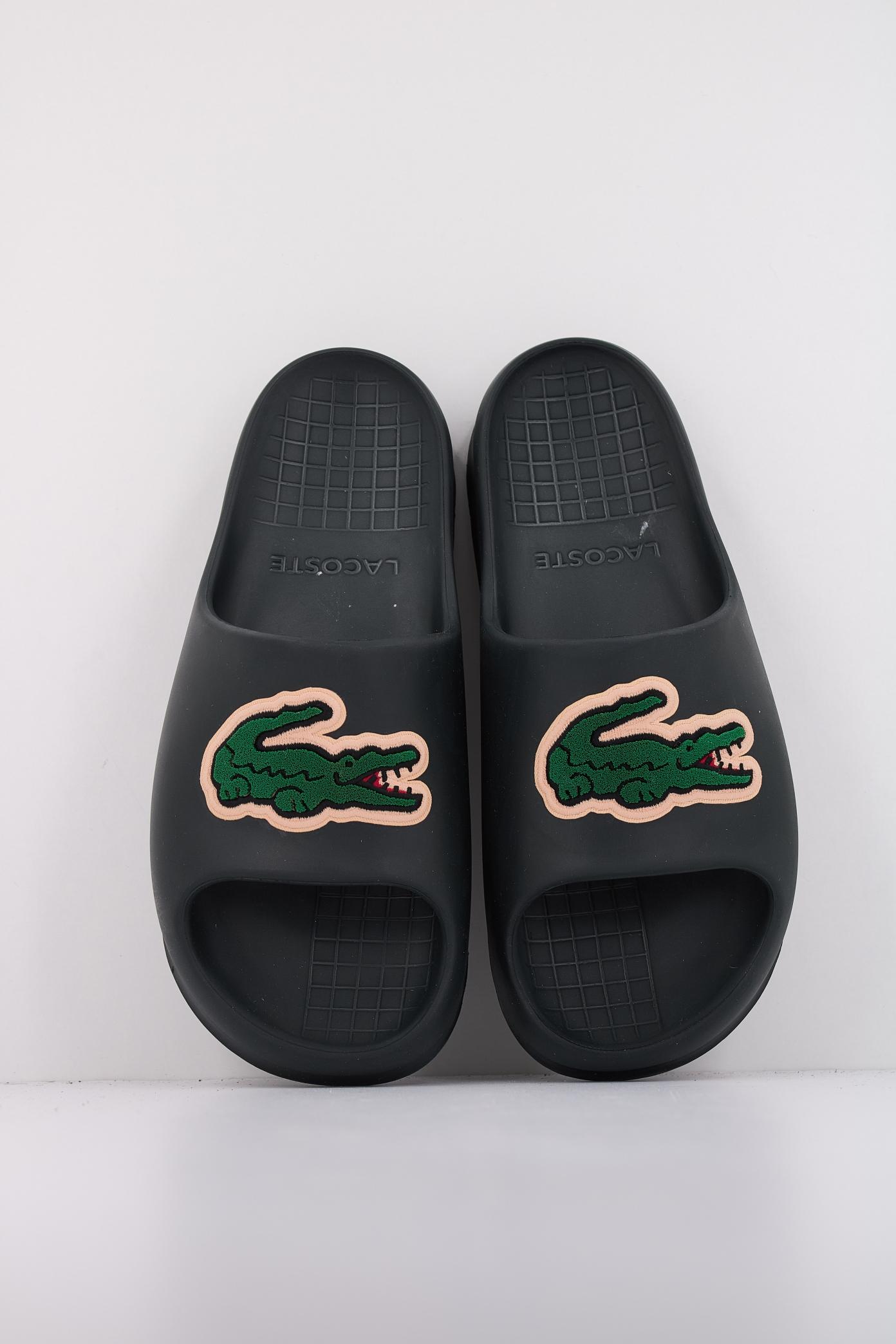 LACOSTE SERVE SLIDE . en color VERDE  (3)