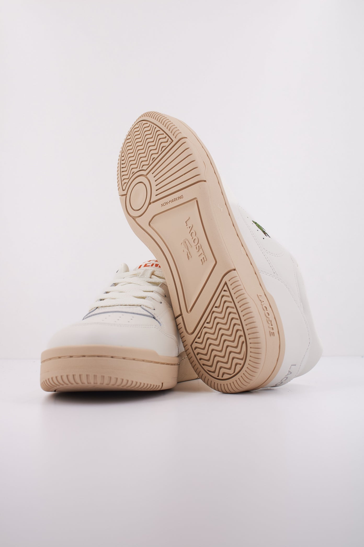 LACOSTE LINEDRIVE SNEAKERS en color BLANCO  (5)
