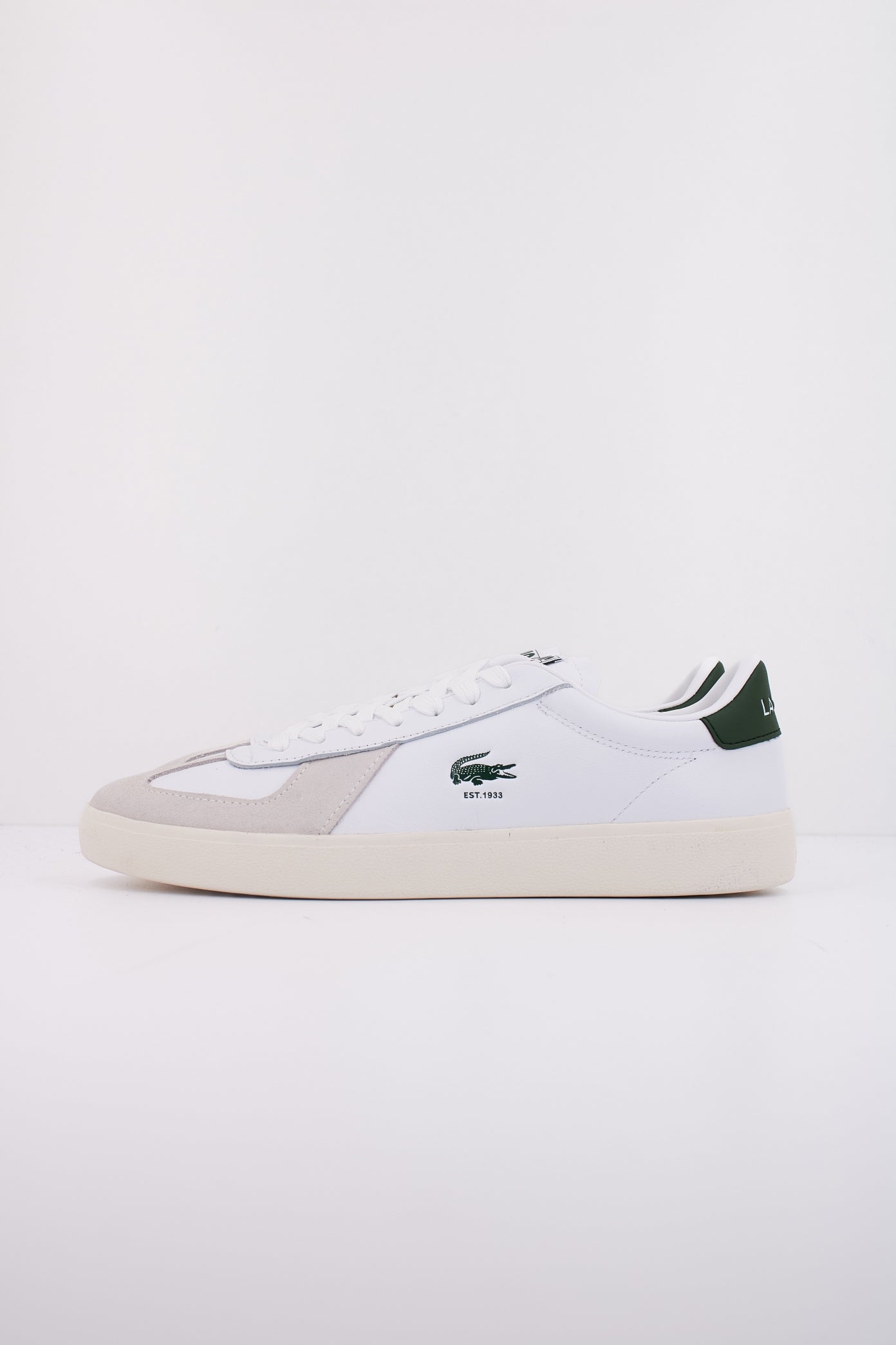 LACOSTE BASESHOT PRO en color BLANCO  (1)