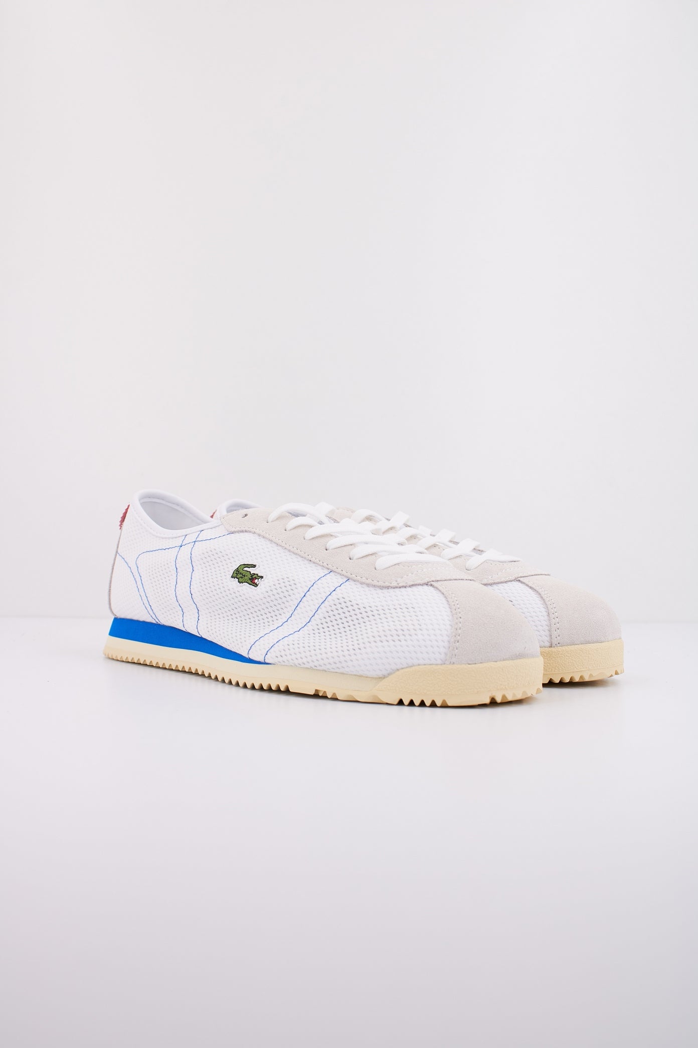 LACOSTE  MEN'S CLUB-LOW SNEAKERS en color BLANCO  (2)