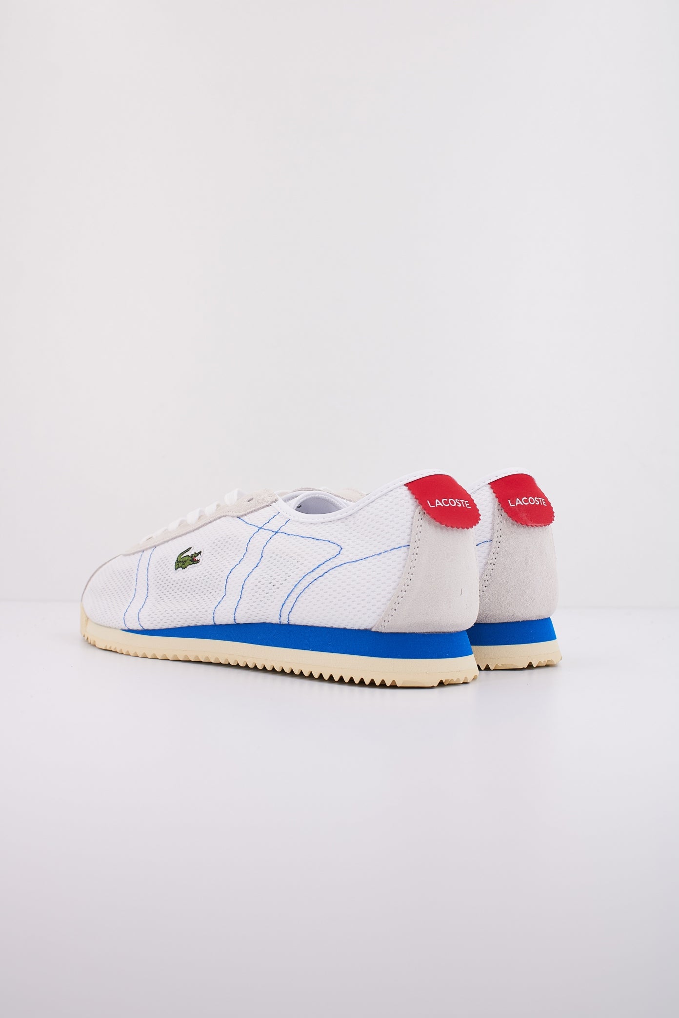 LACOSTE  MEN'S CLUB-LOW SNEAKERS en color BLANCO  (4)