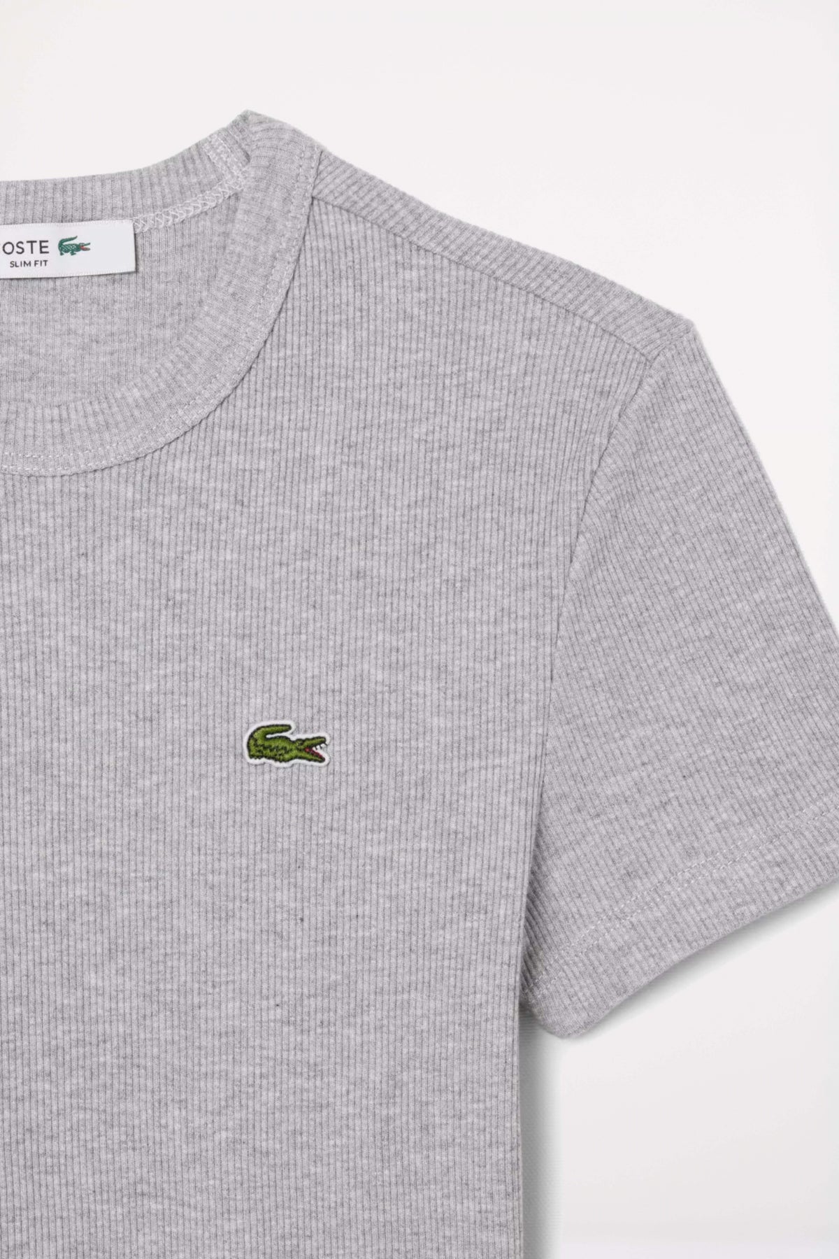 LACOSTE SLIM FIT RIBBED COTTON T-SHIRT en color GRIS  (2)