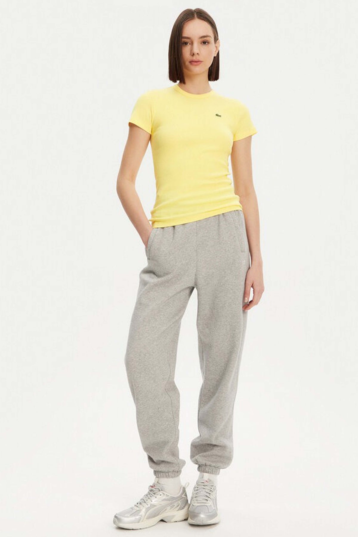 LACOSTE SLIM FIT RIBBED COTTON T-SHIRT en color AMARILLO  (1)